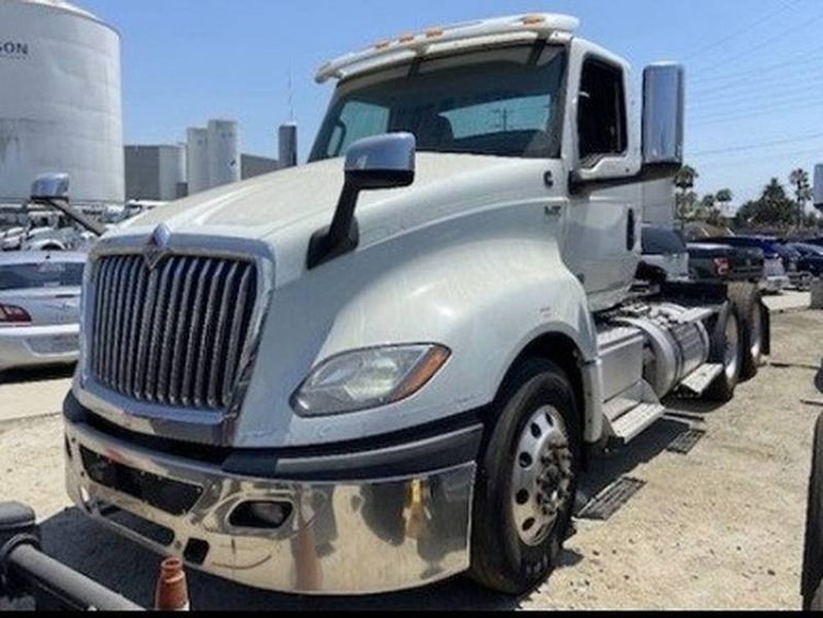 2018 International LT625 Day Cab
