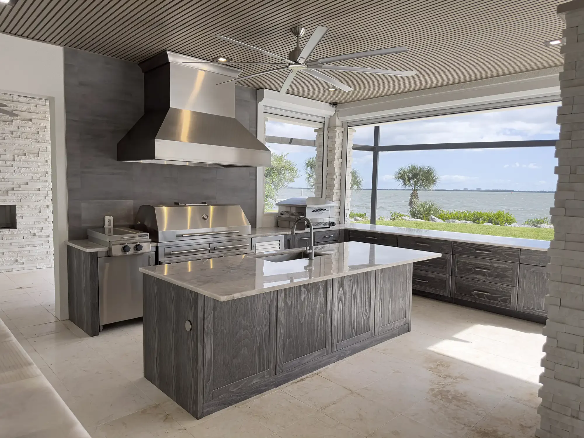 1-CB-outdoor-kitchen.webp