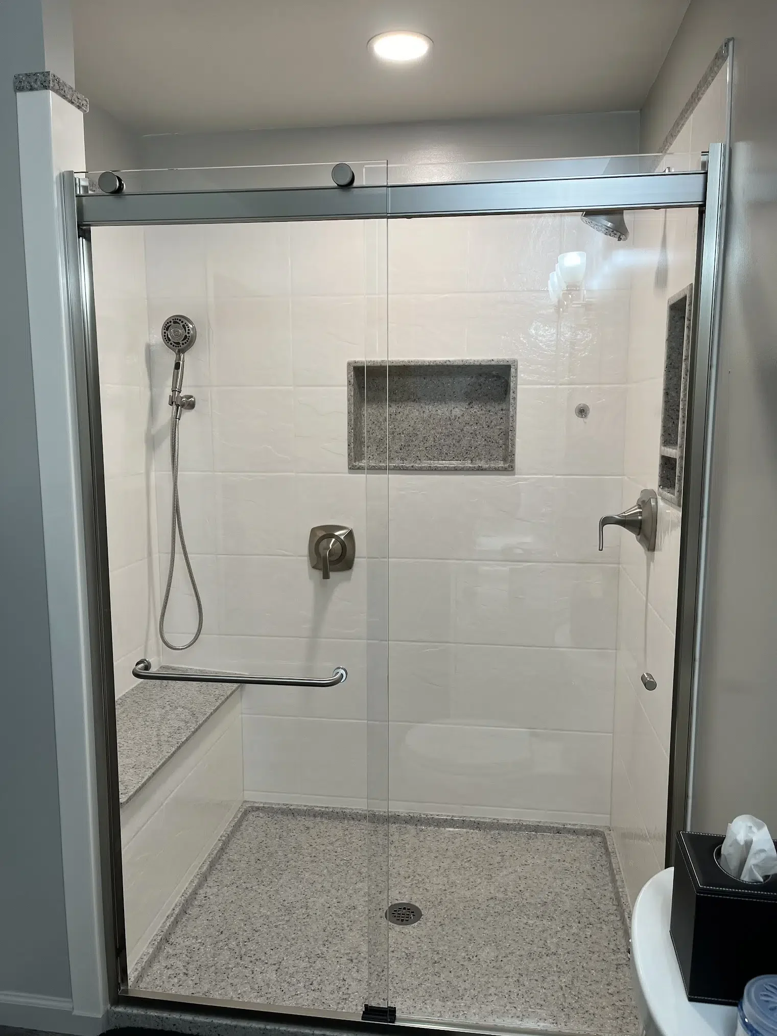 OW_G_StandardShower65.webp