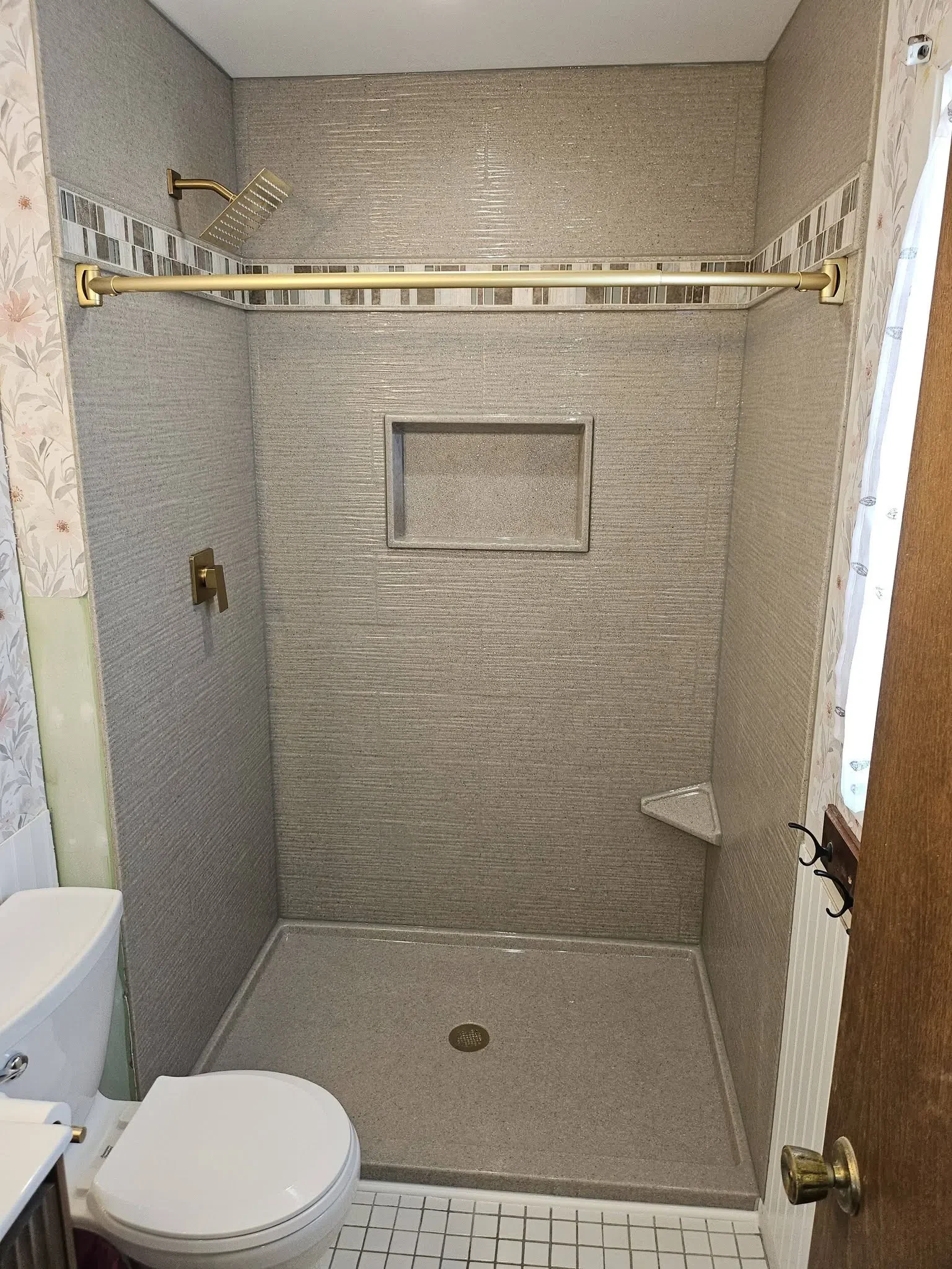 OW_G_StandardShower100.webp