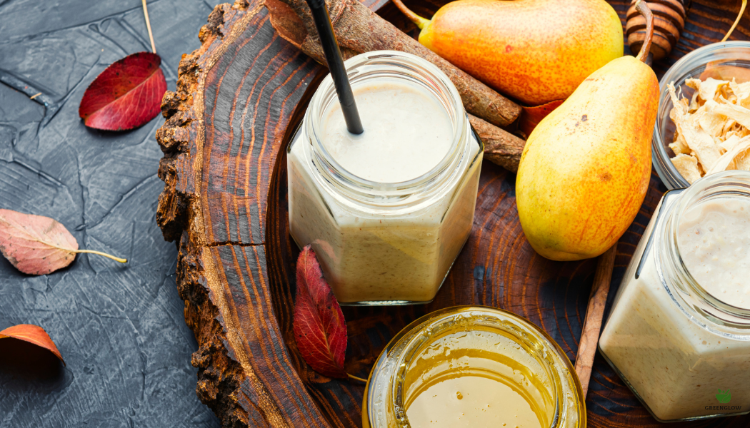 Pear and Turmeric Smoothie: A Deliciously Nourishing Fall Treat