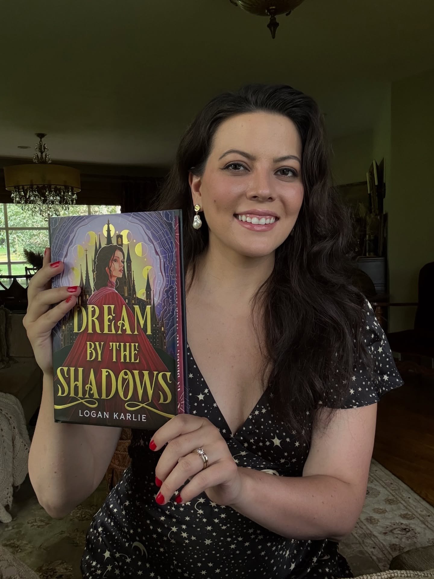 It&rsquo;s almost time&hellip; 🤭📖

It&rsquo;s officially less than TWO WEEKS away until the gorgeous cover reveal for CURSED BY THE DAWN, the sequel to my instant NYT bestseller fantasy DREAM BY THE SHADOWS! 

You&rsquo;re not going to believe who 