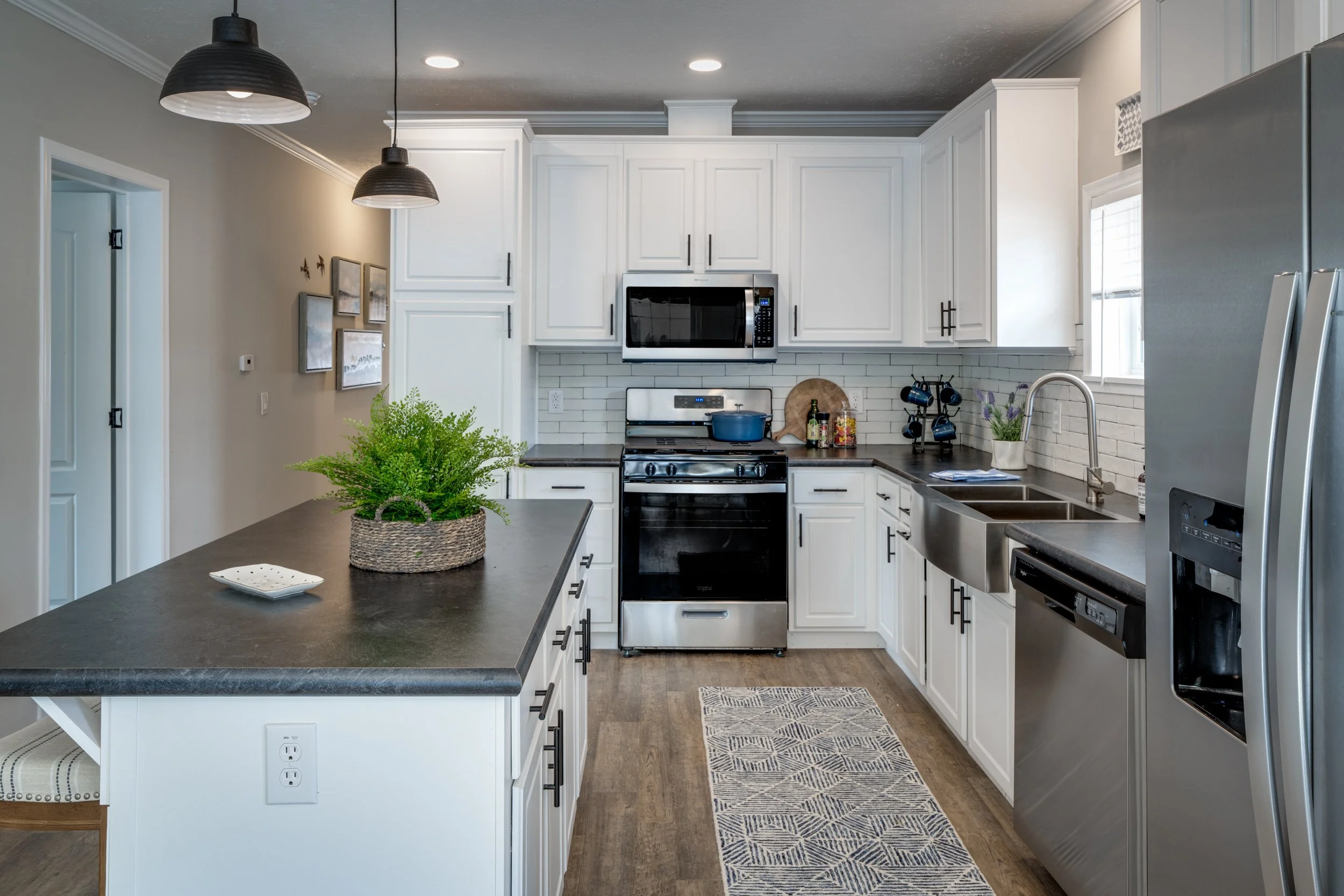 Kitchen Oven Single Point.jpg