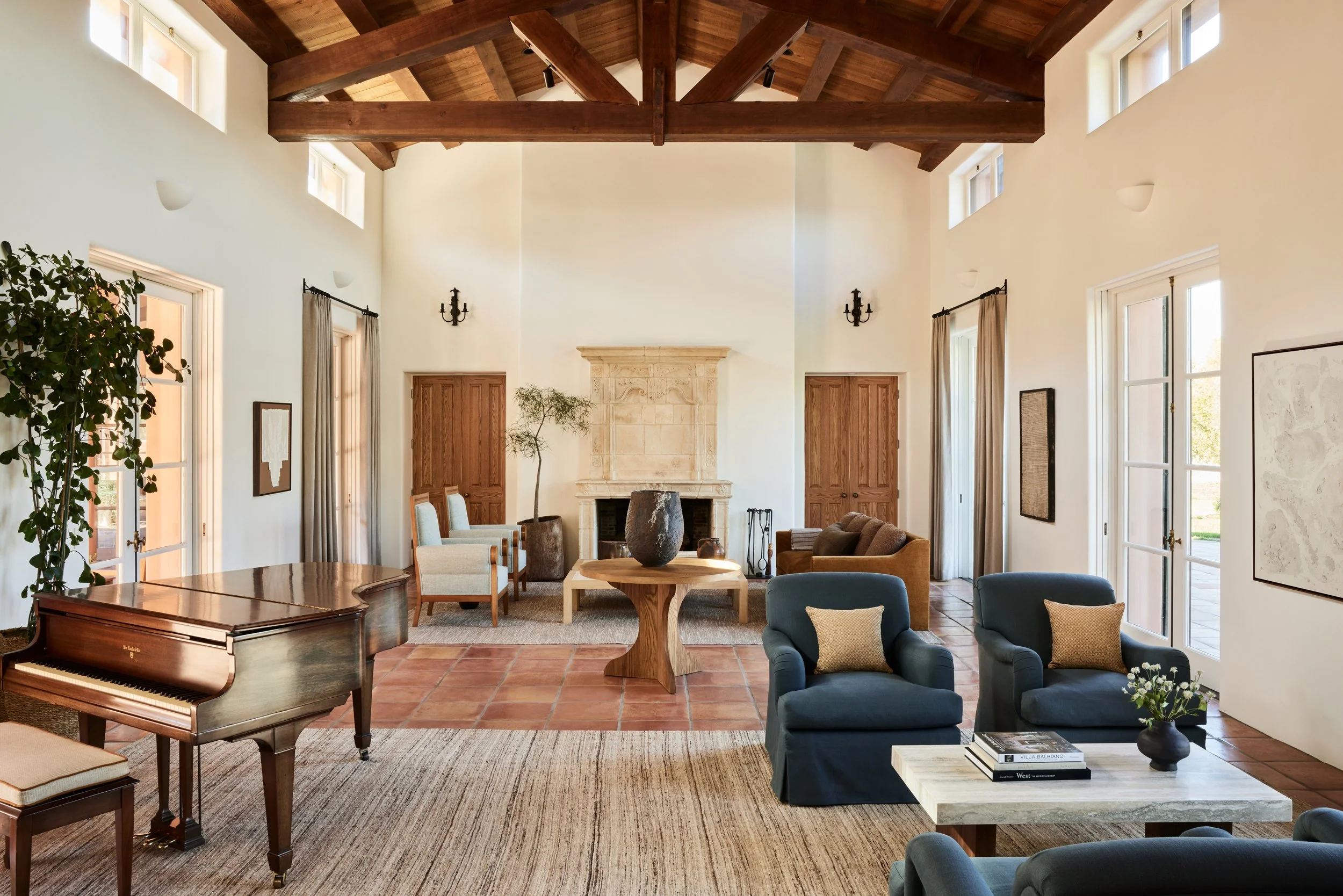 La-Tarantella_Living-Room_031 (1).jpg