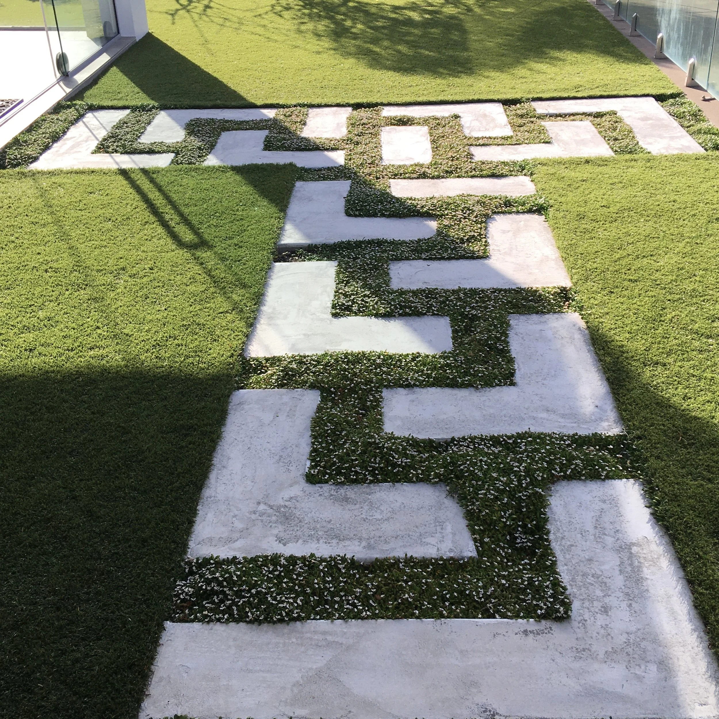 Design: JH Build: JH In situ concrete pavers