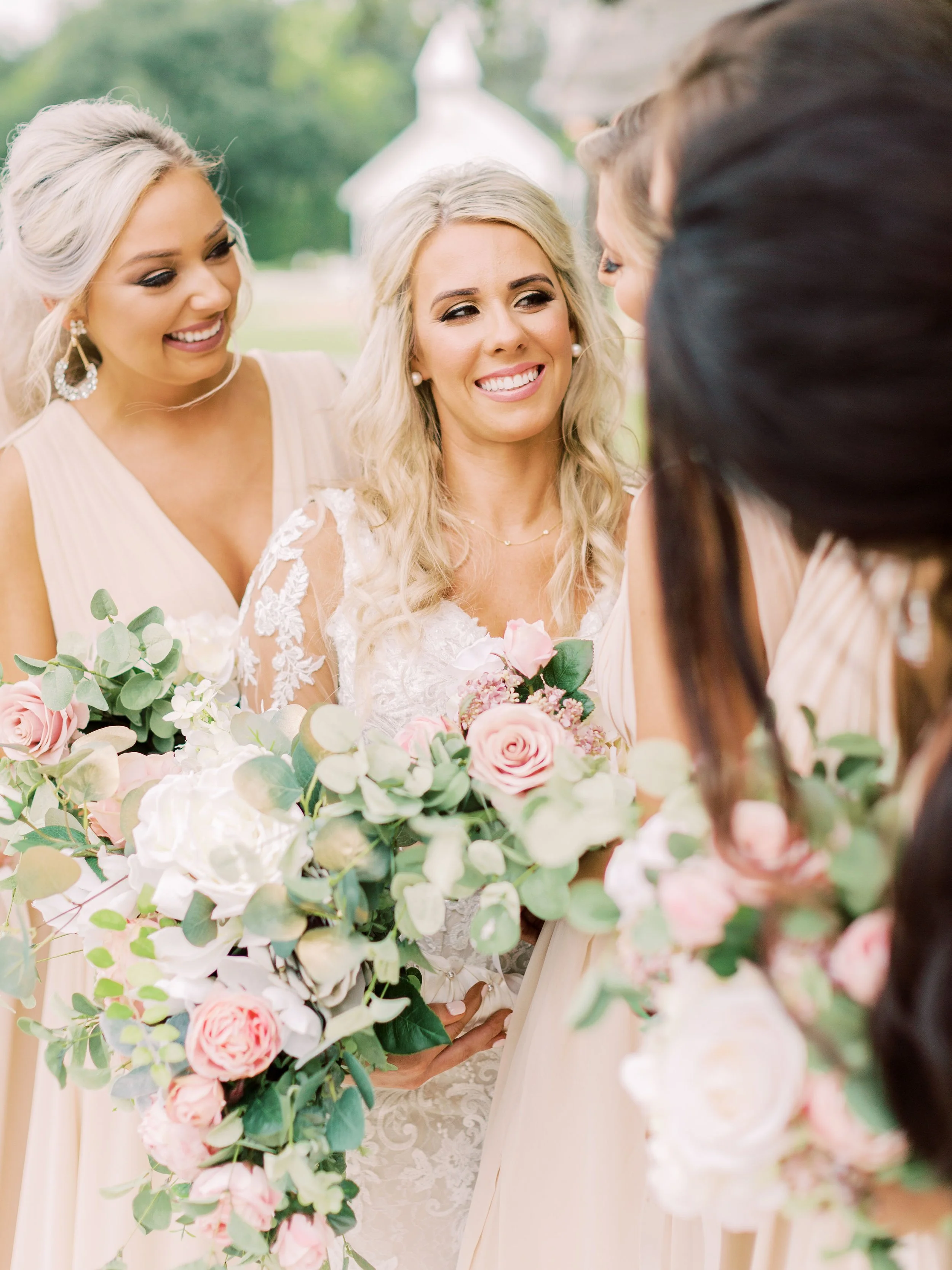 Wedding Bridal Party with Flower bouquets by Wedding Florist Kathy Reynolds.jpg