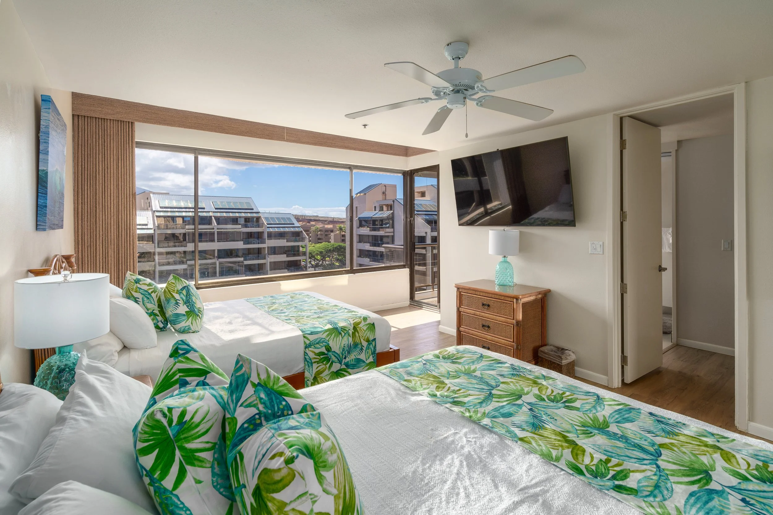 MAUIImage49.jpg