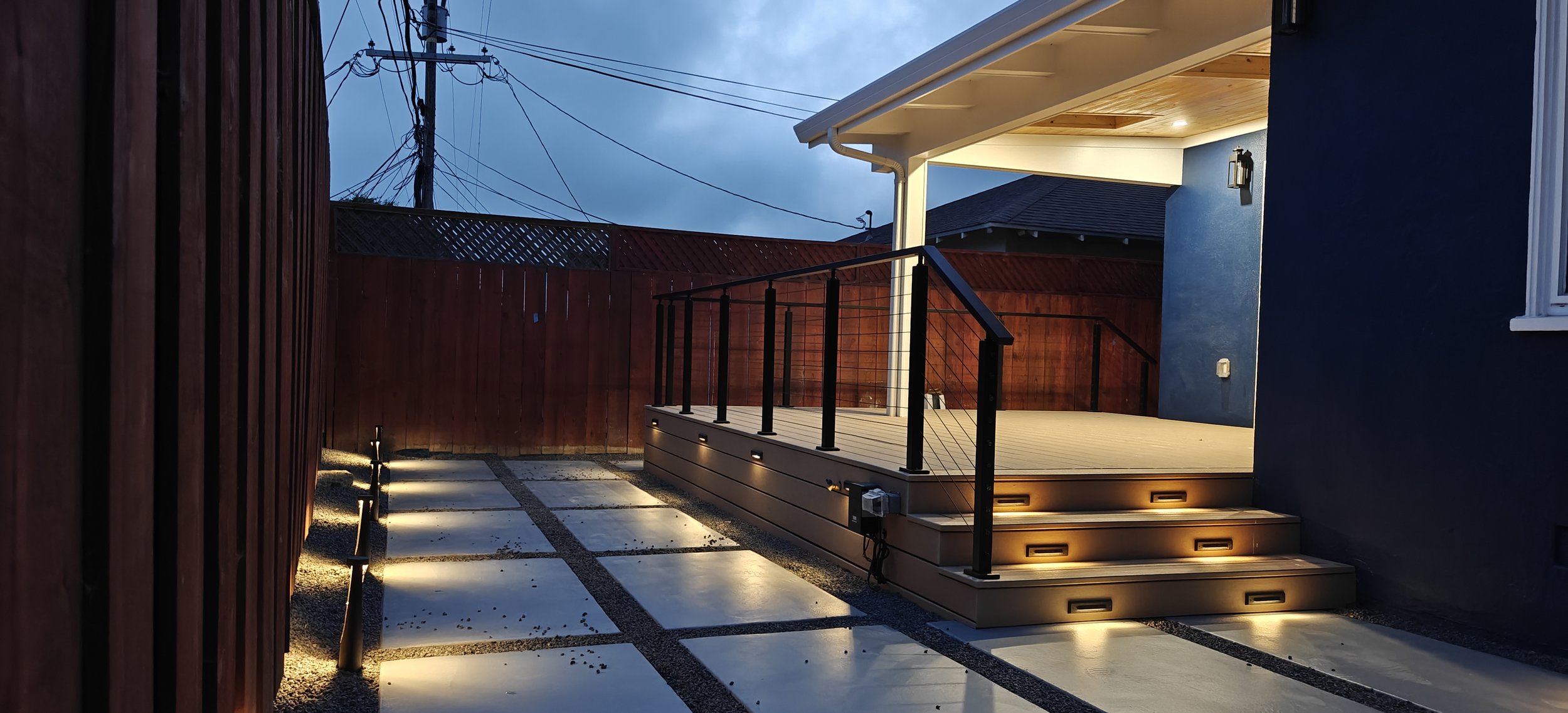 covered patio night 2.jpg