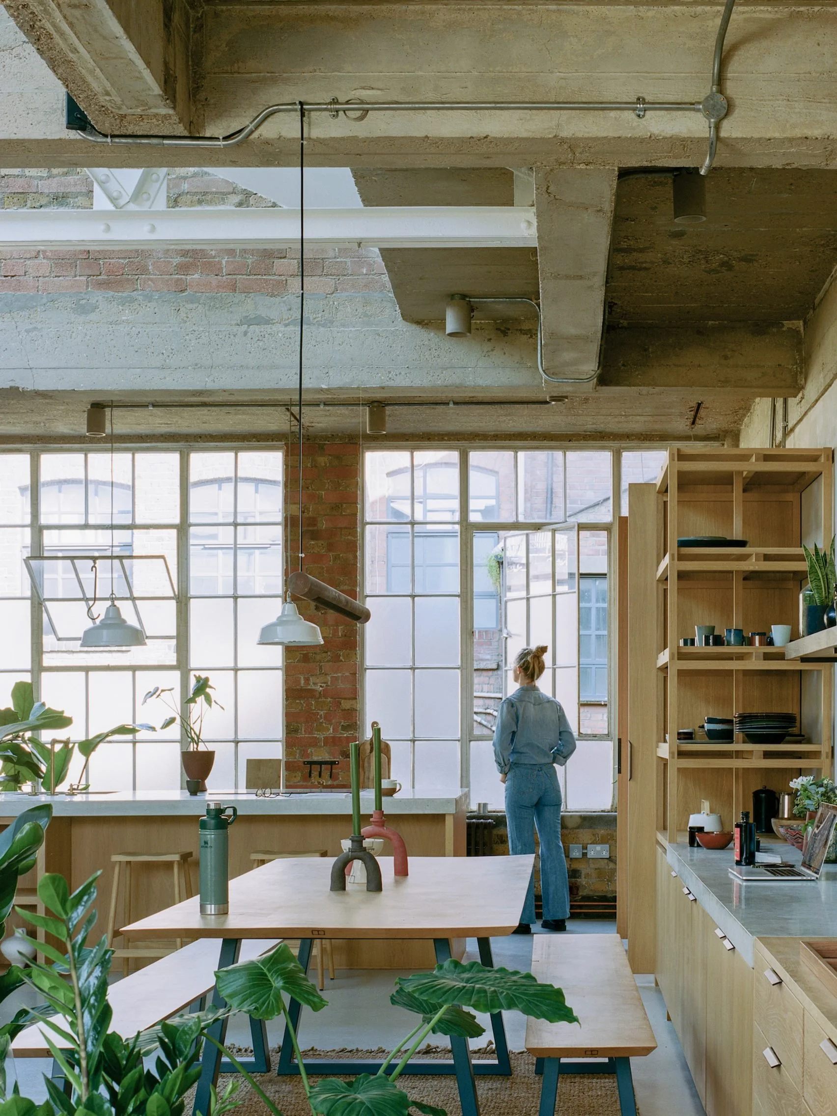 studio-mcw-earthrise.jpg