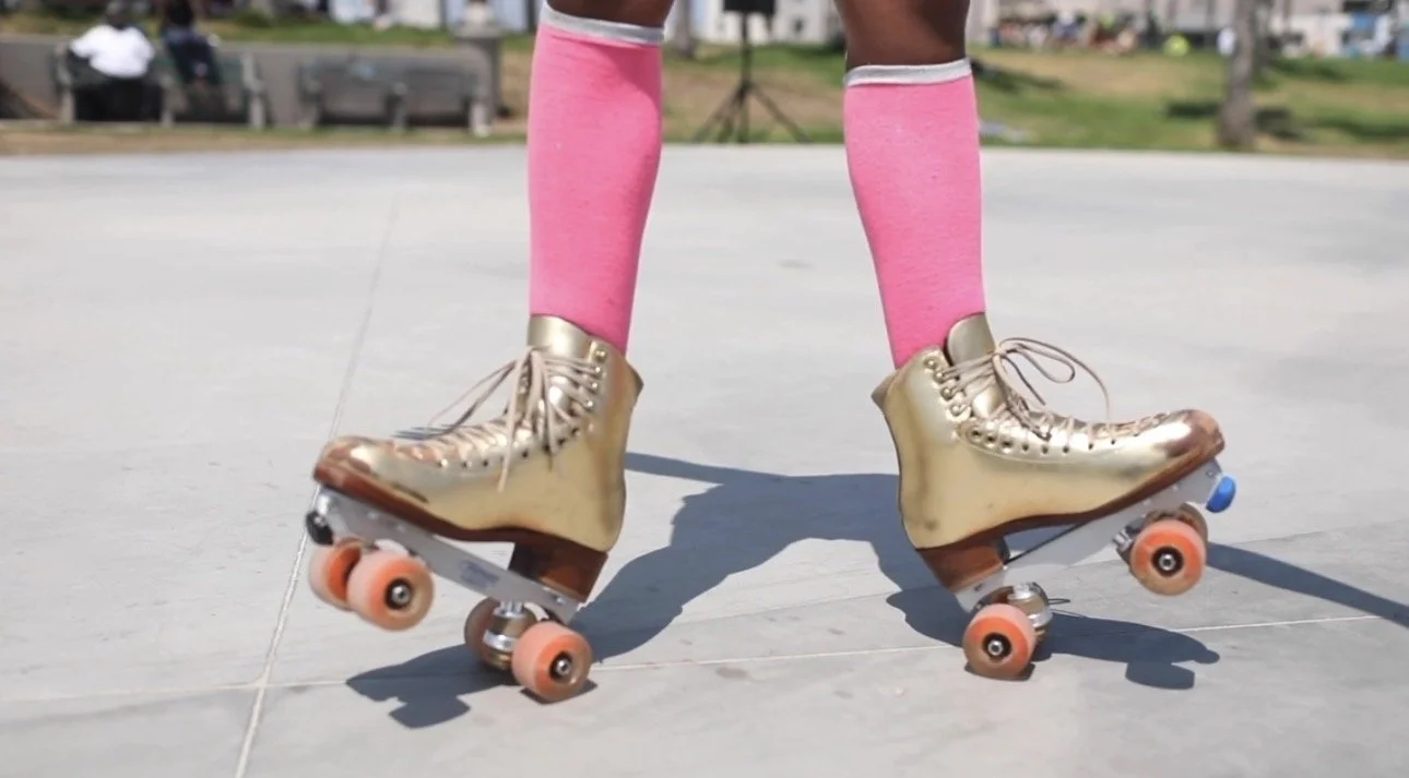 Roller Skate Performer in Venice Beach California