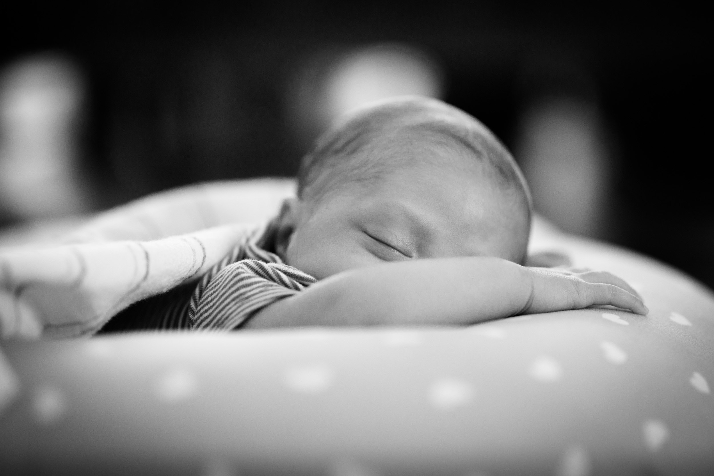 Naikah newborn BW.jpg
