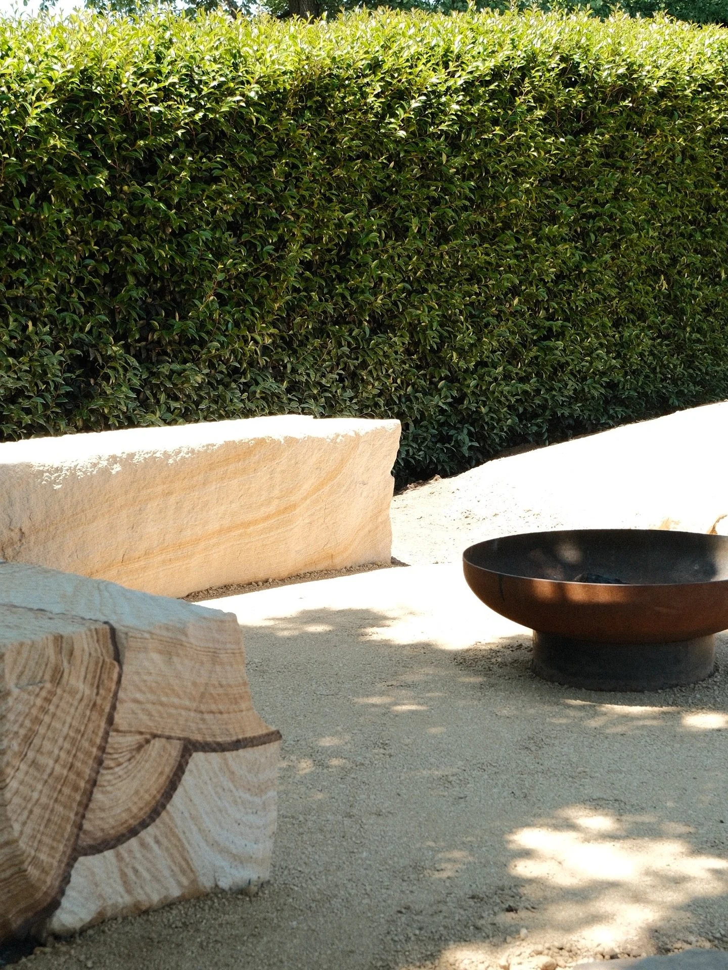 We don&rsquo;t often choose banded sandstone, but when you come across a piece like this, it&rsquo;s hard to resist.

#Landscaping #LandscapeDesign
#OutdoorLivingAustralia #SustainableLandscaping
#GardenDesign #PavingAndStonework
#ModernLandscapes #B