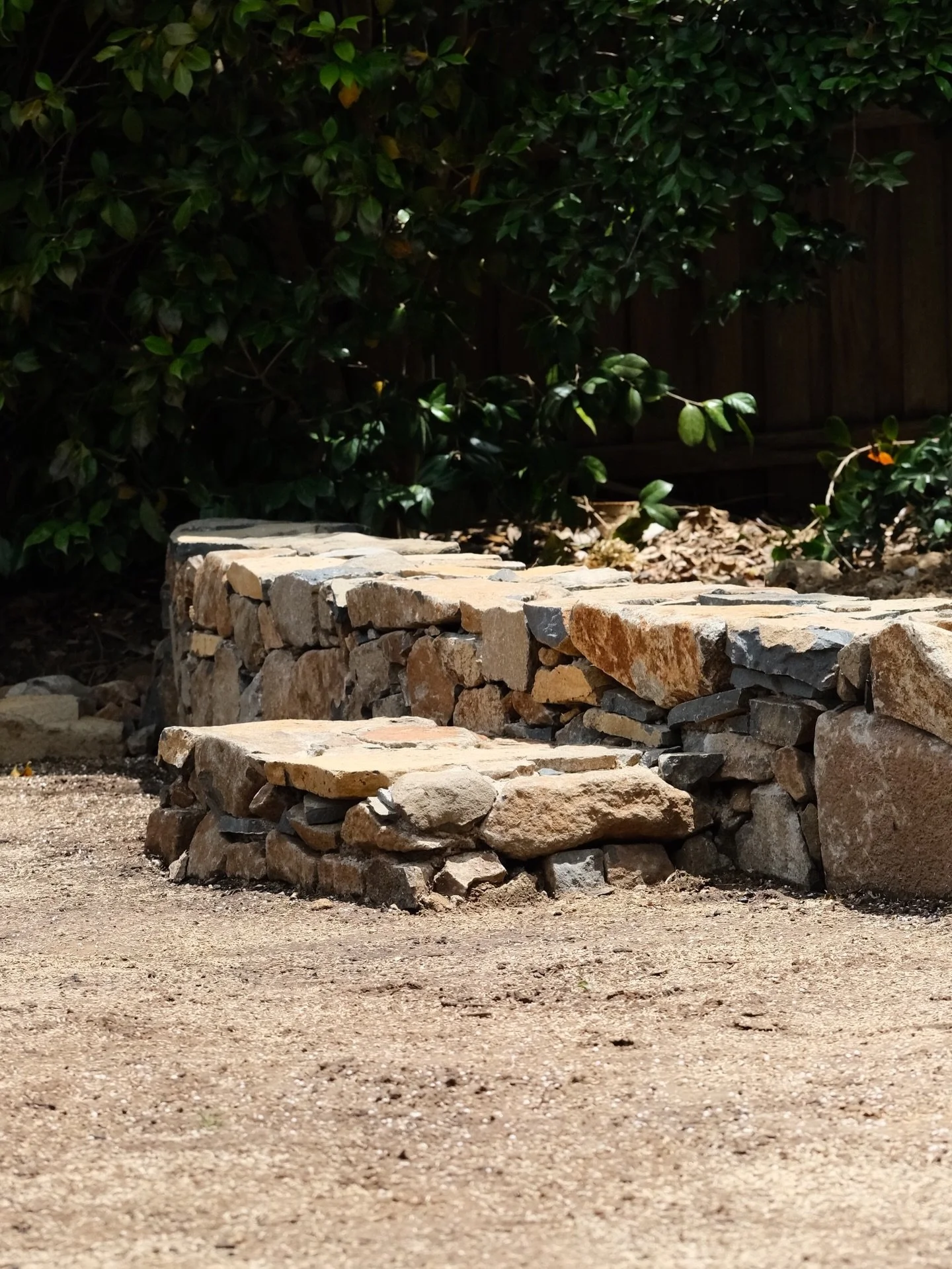 We wrapped up 2025 with this dry stacked stone wall in Bowral. Now we wait for the grass seeds that we sowed to do their thing and complete the look.