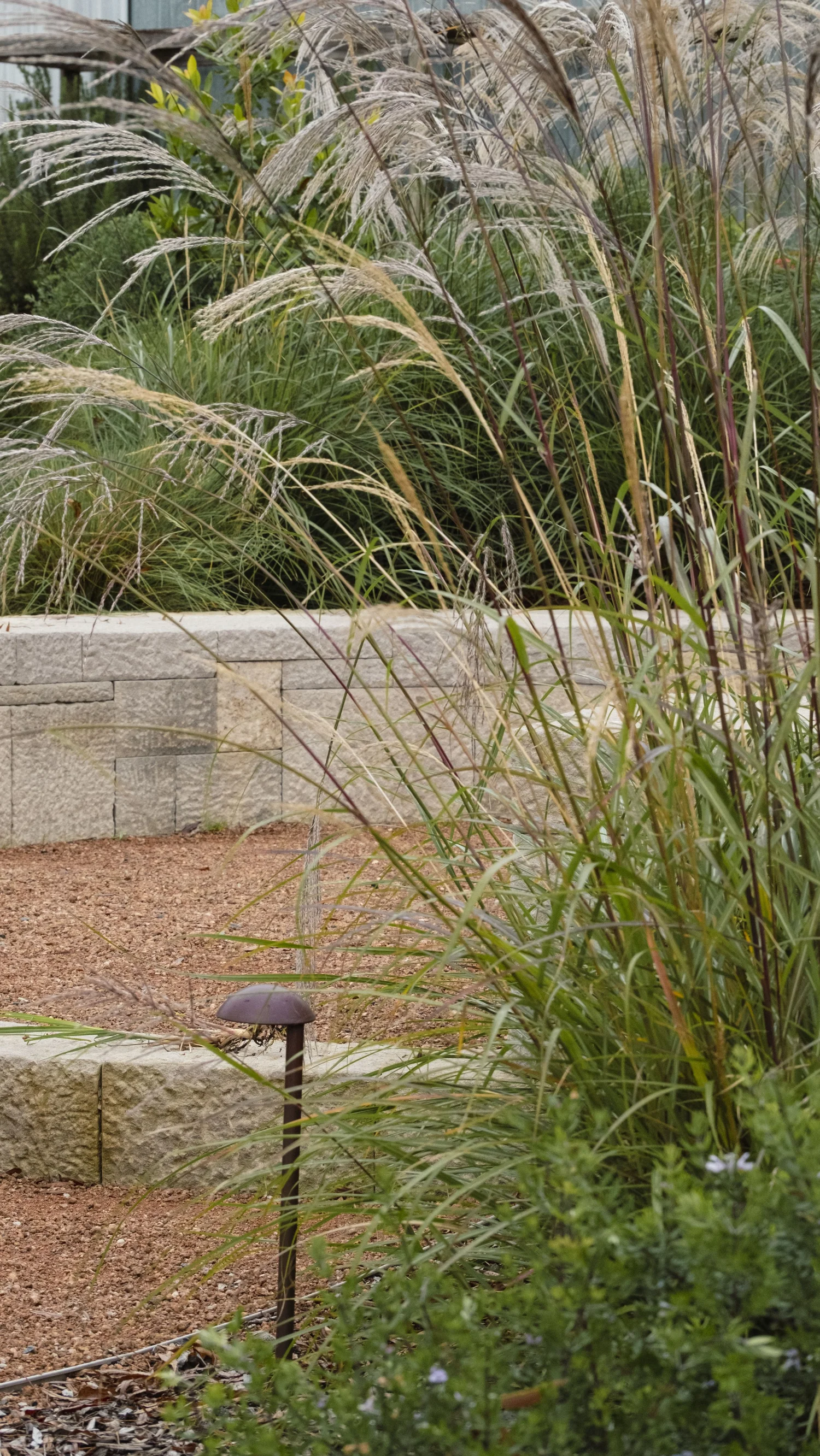 Light “Fixtures Sandstone Bench>
  </div>
   <div class=