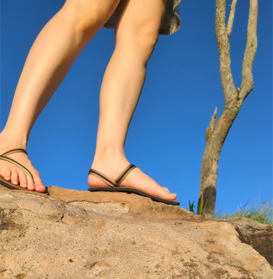 Earth Runners - Luminous Flow