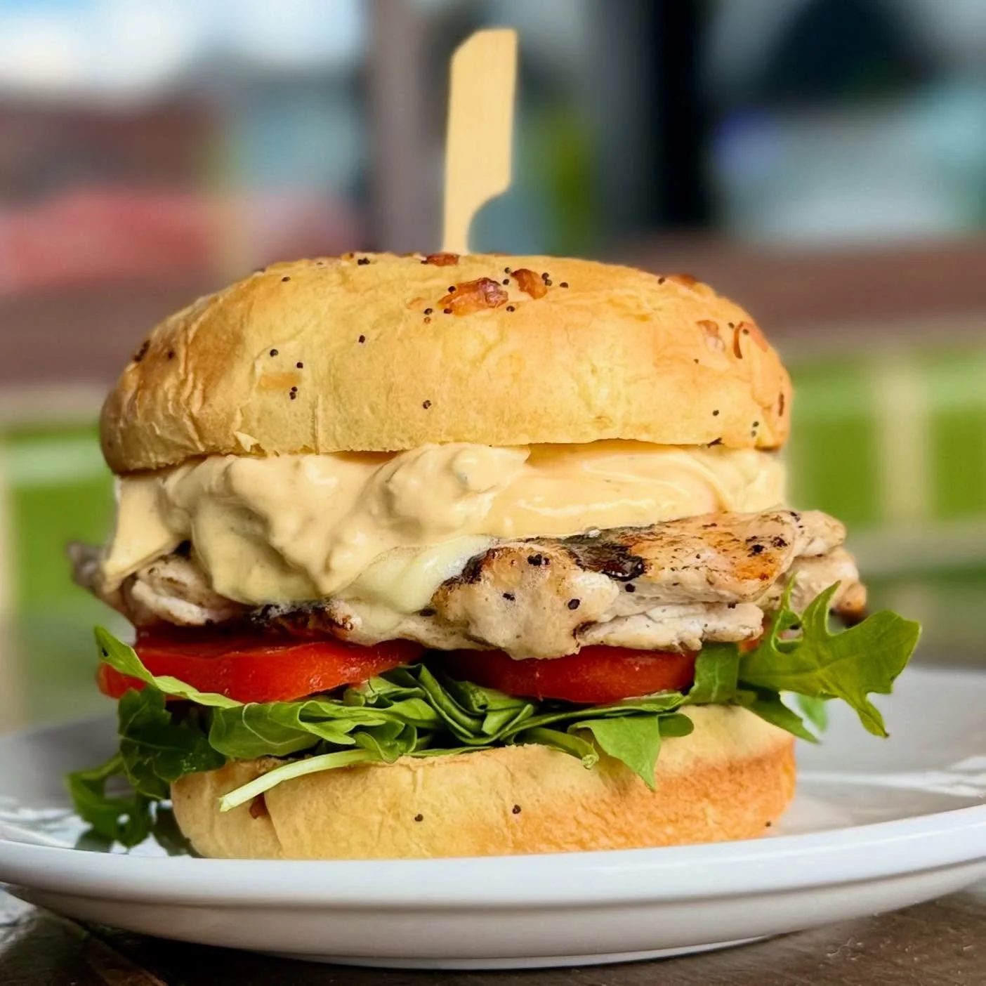 Deviled Egg &amp; Grilled Chicken Sandwich 🐓 Lettuce, Tomato, American Cheese on a Grilled Onion Bun 🐓 🥪 🥚 

#thursdayspecial #deviledegg #chickensandwich #chevychase #sharethelex #bearandthebutcher