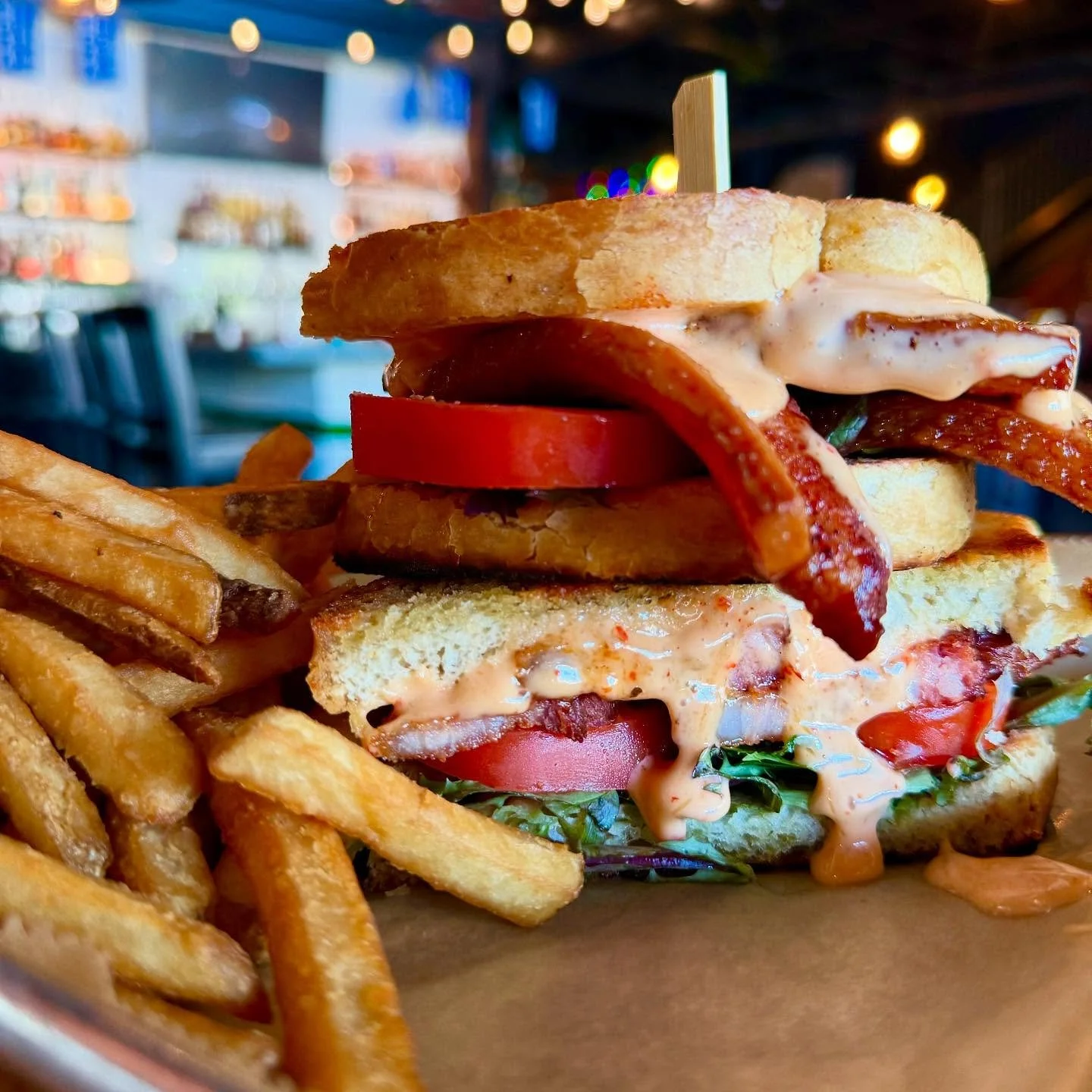 Bear’s BLT ๐ฅ ๐
๐
Thick Cut Deep Fried Bacon-Tossed in Dry Rub, Lettuce, Tomato, & Sriracha Mayo on Grilled Sourdough
Available through Sunday!
#blt #bearsblt #bearandthebutcher #sharethelex #weekendspecial