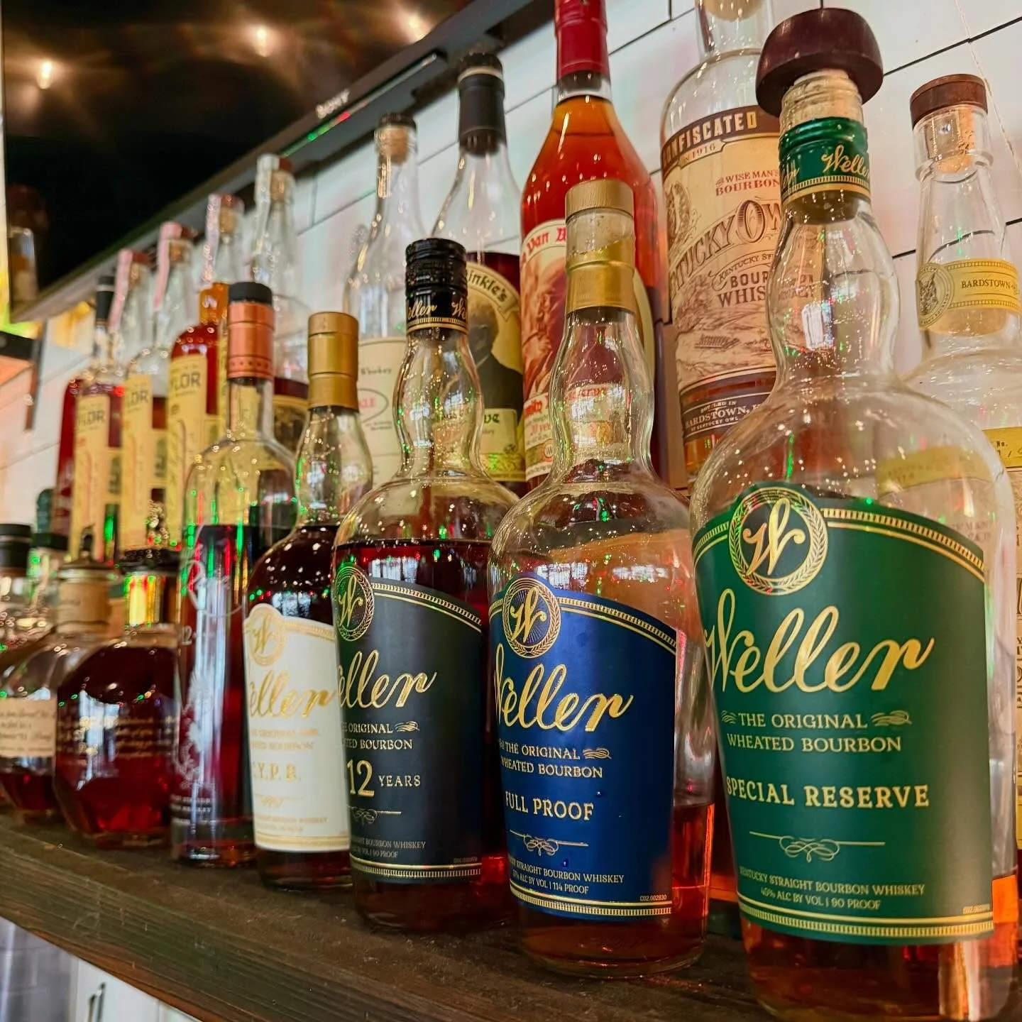 Pour Decision Thursday Starts today! 🥃 
20% off ALL bourbon pours every Thursday 🙌🥃 

#sharethelex #lexington #bourbon #specials #lexington #lexingtonky #chevychase #pourdecisions