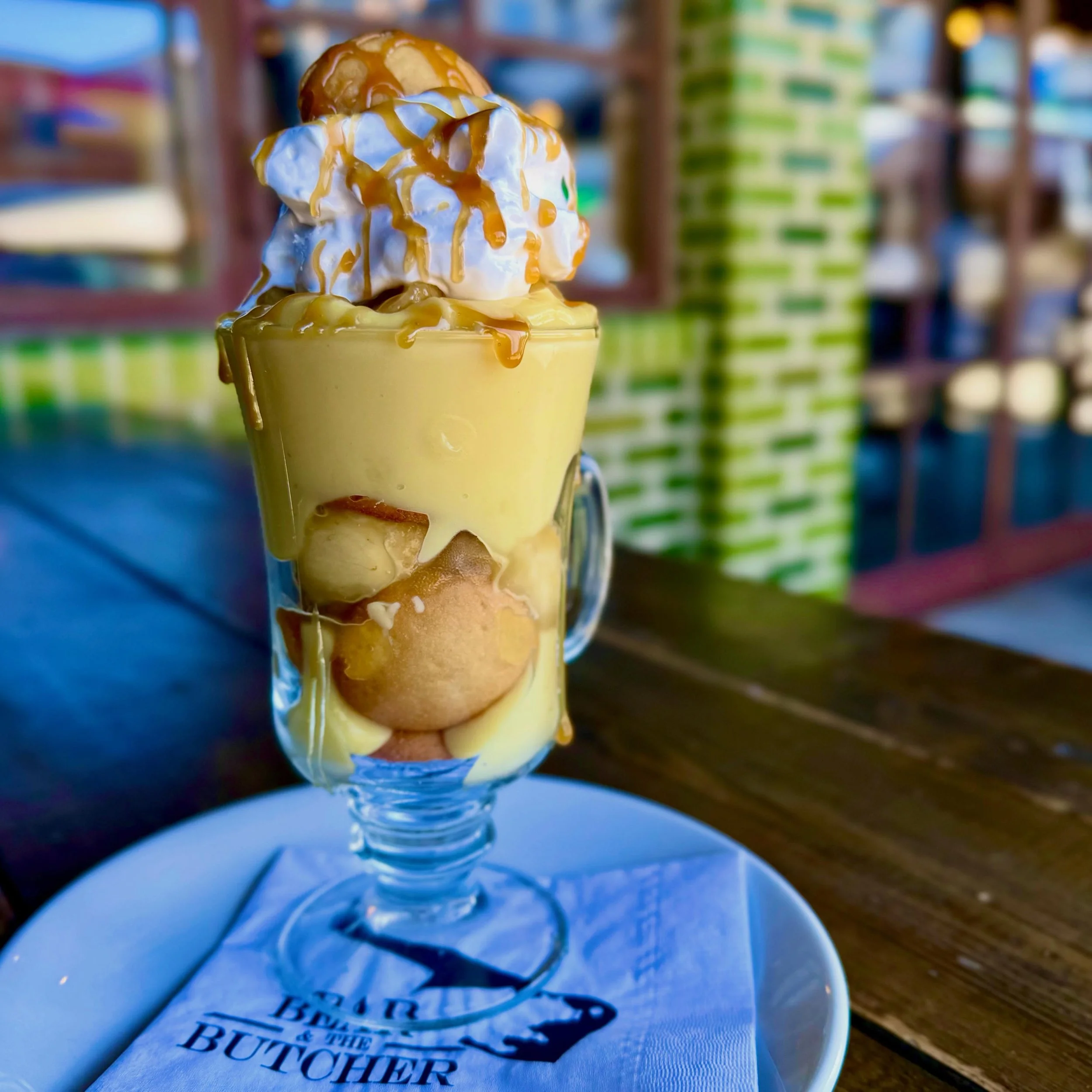 We have also added a new dessert that we are very excited to share with everyone! Homemade Bulleit Bourbon Banana Pudding with Whipped Cream &amp; Caramel. This one is tasty! 🍌 🤤 

#ShareTheLex #ChevyChase #New #Dessert #BananaPudding