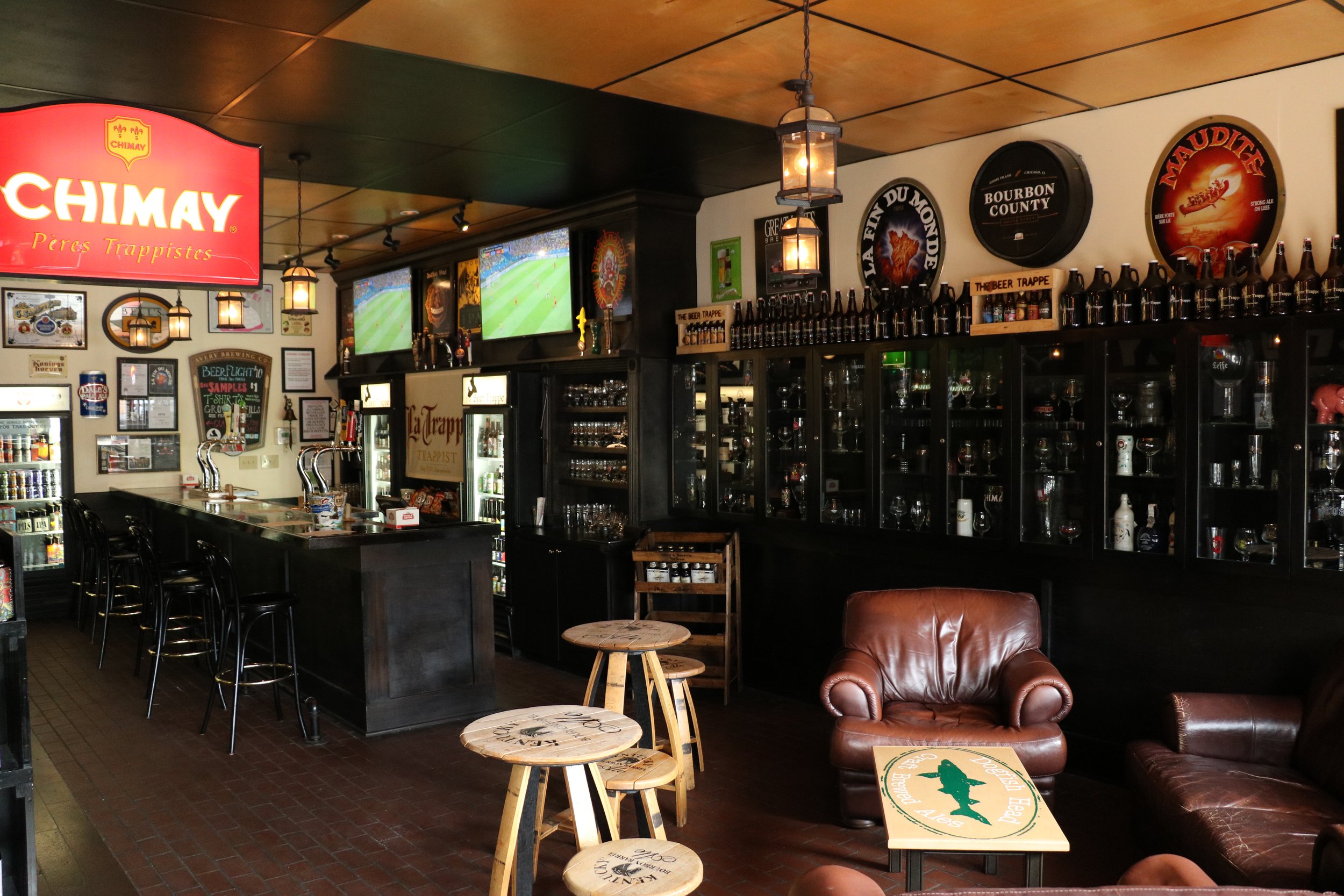 Inside Bar.JPG