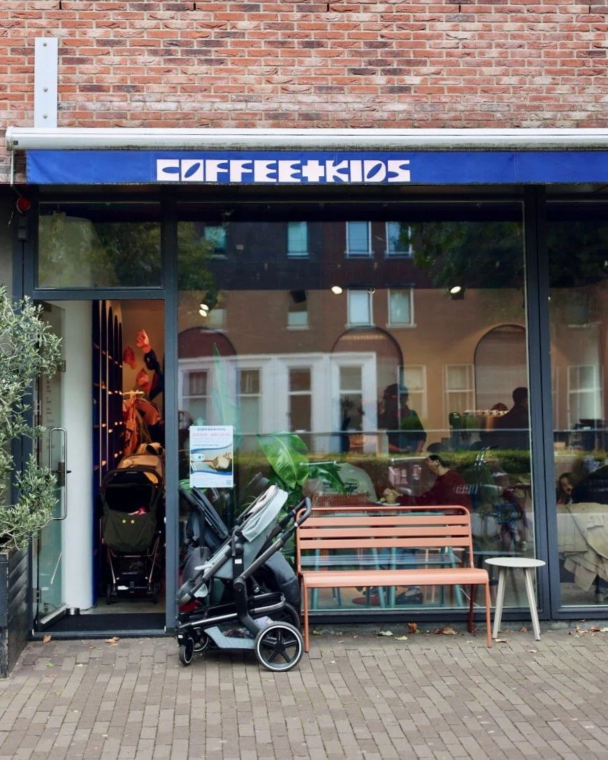 Here's what's happening at Coffee + Kids during the Herfstvakantie π 
Our cafe will be open as usual throughout the autumn holidays (20-25th October), perfect for a cozy coffee break or a fun playdate!
There will be no workshops this week but our