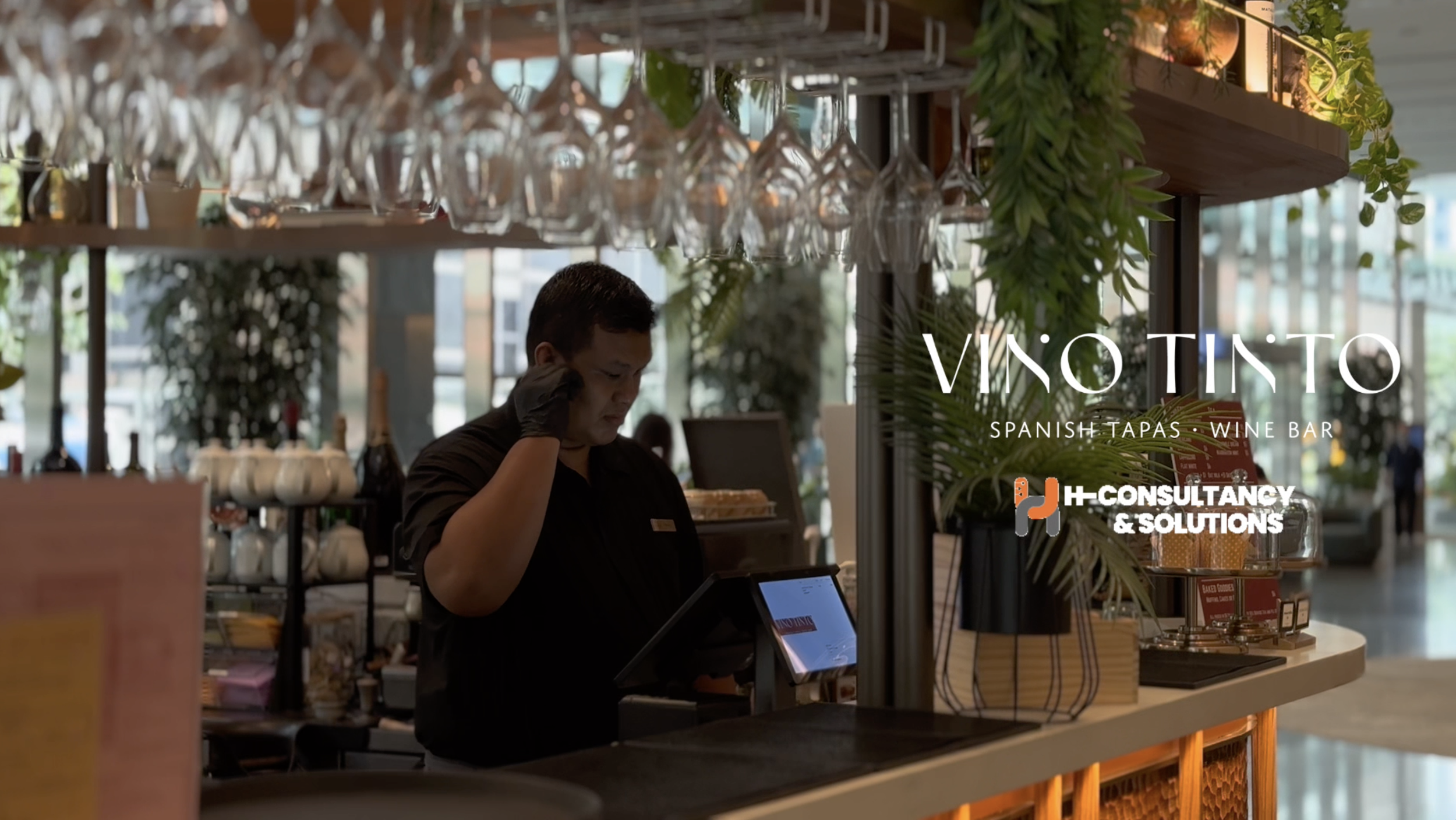 Vino Tinto — Heart of Spain