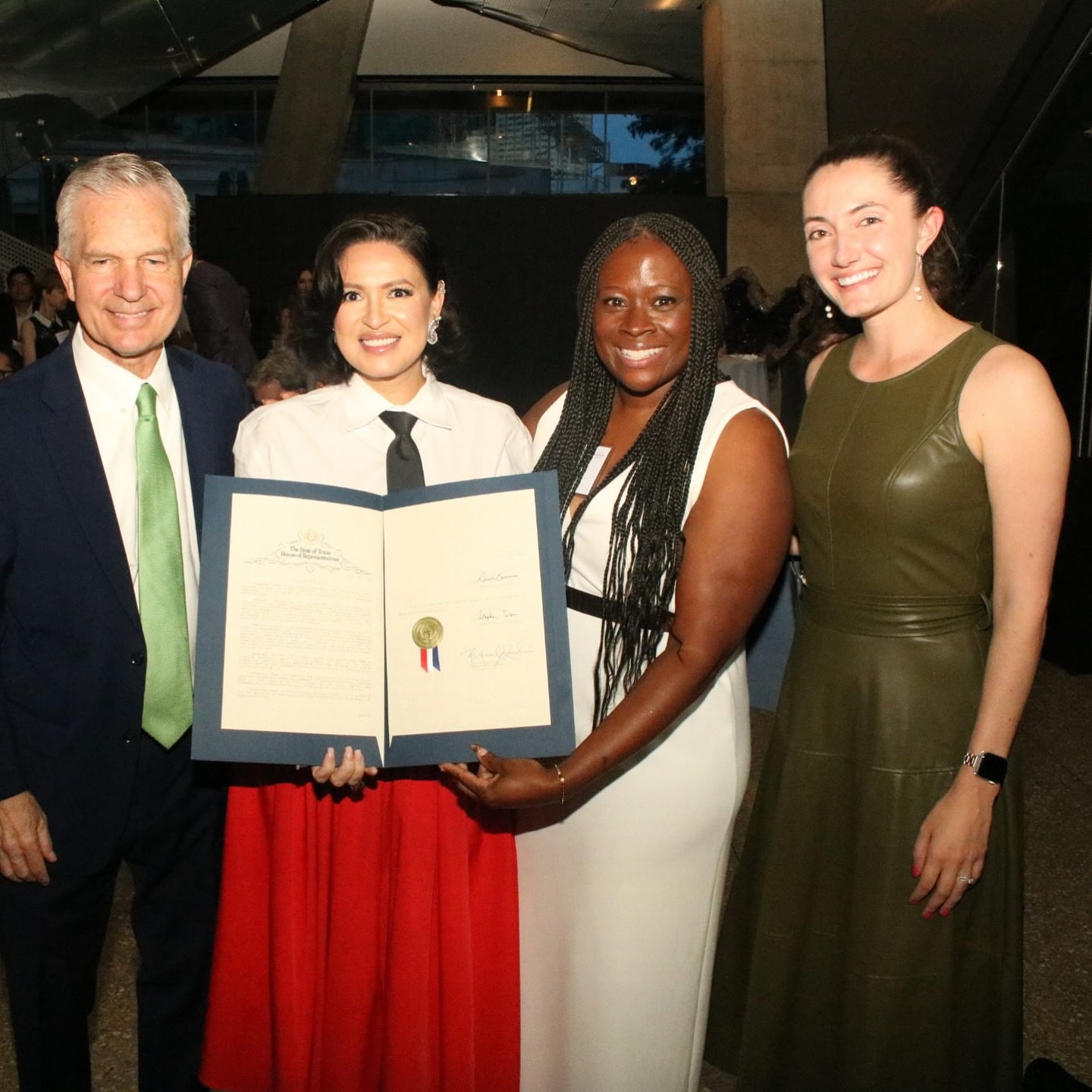 Celebrating 50 years of Leadership Dallas and the Class of 2025 🥂 

Thank you to the @dallasregionalchamber for welcoming me and for your continued work to invest in our community. Leadership Dallas has seen over 2300 graduates over the past 50 year