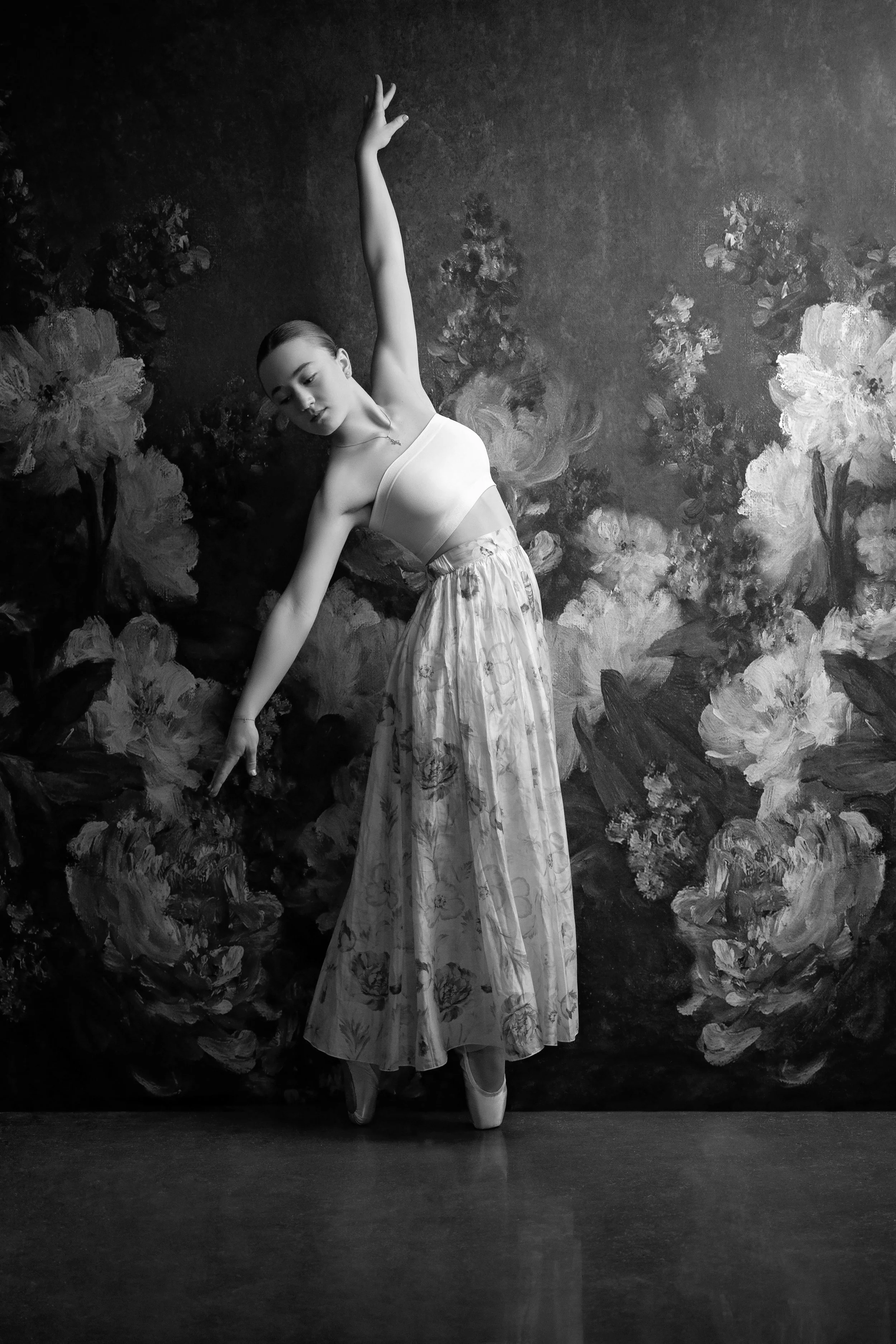 a black and white image of a ballerina in Gretna, Nebraska for an art of dance session