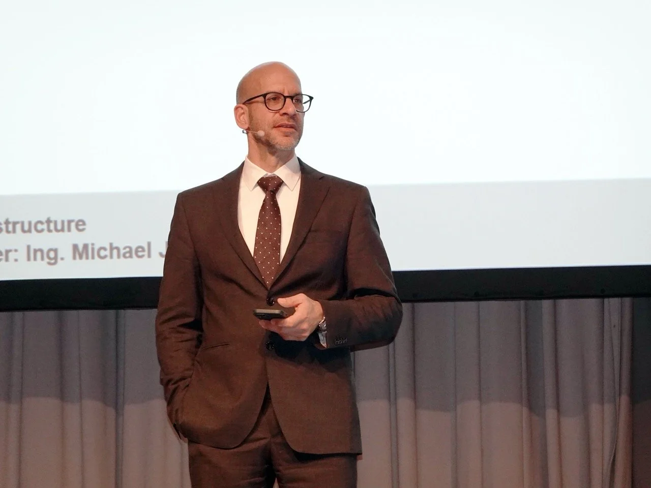 Groß (Strassenbauseminar Jug 04).jpeg