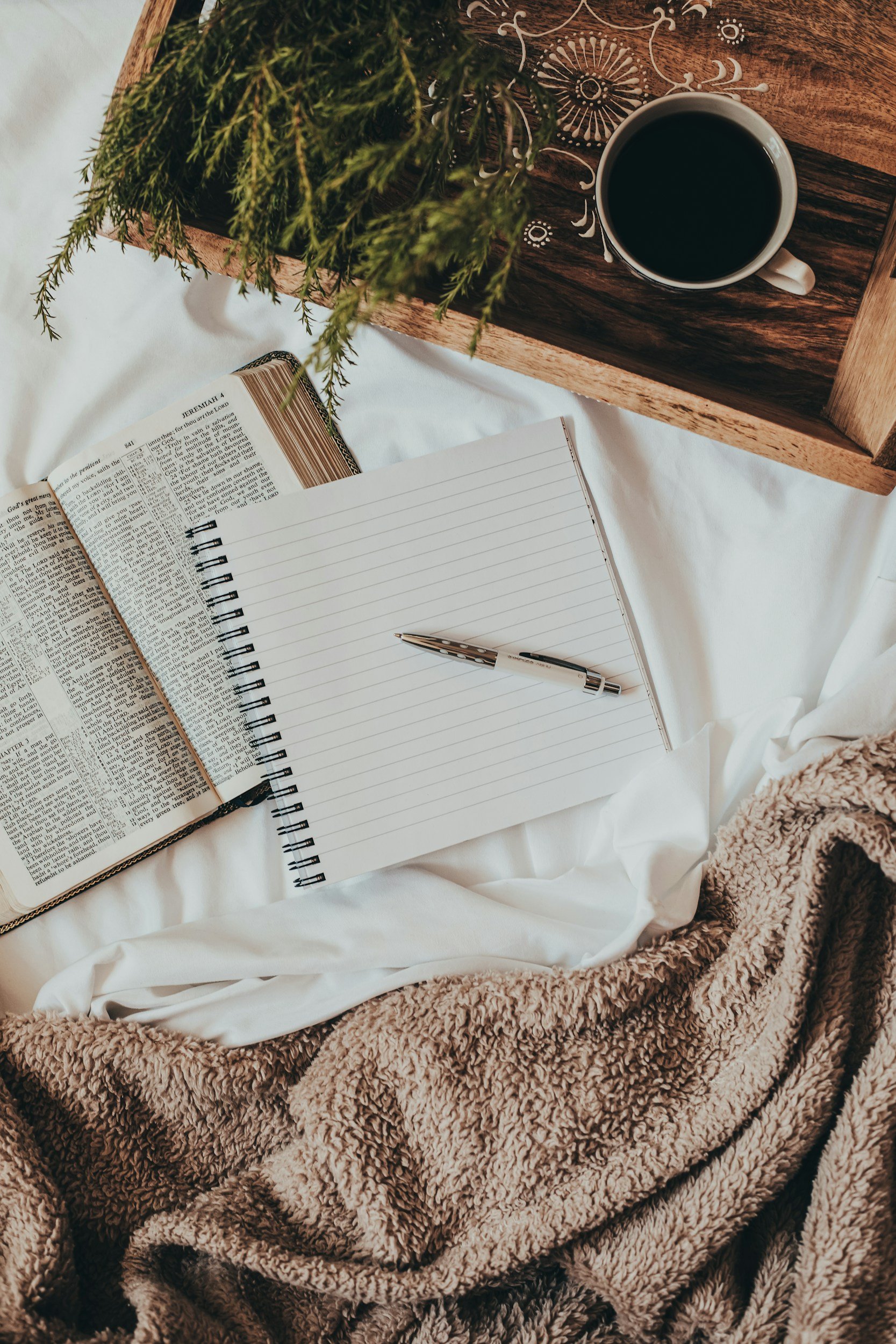 10 Ways to Build a Life That Actually Feels Like Yours (Not Everyone Else’s)