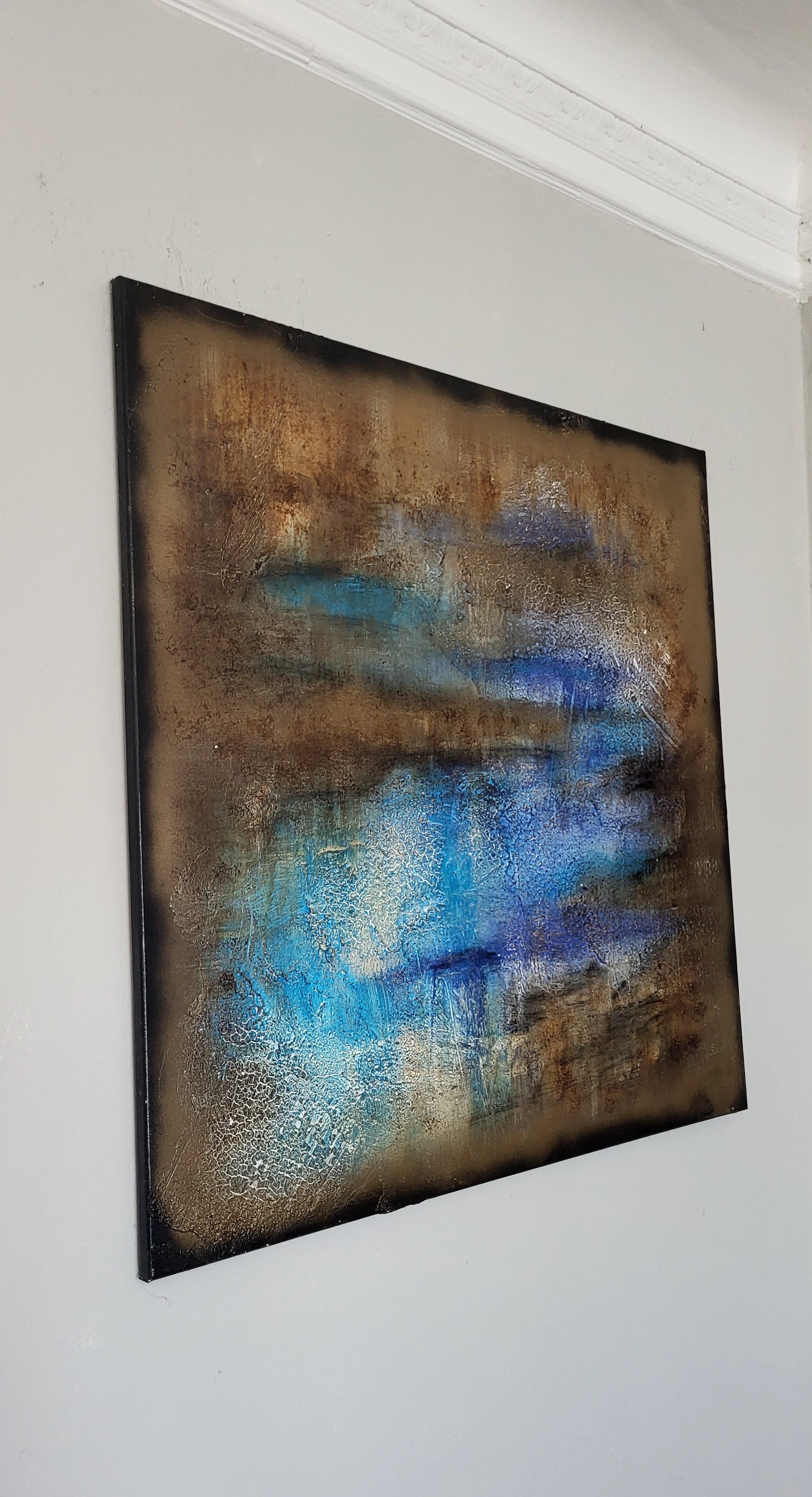 Wasser – Abstraktes Original-Gemälde von Pia Holzinger mit Marmormehl, Farbspray und Acryl auf Leinwand.