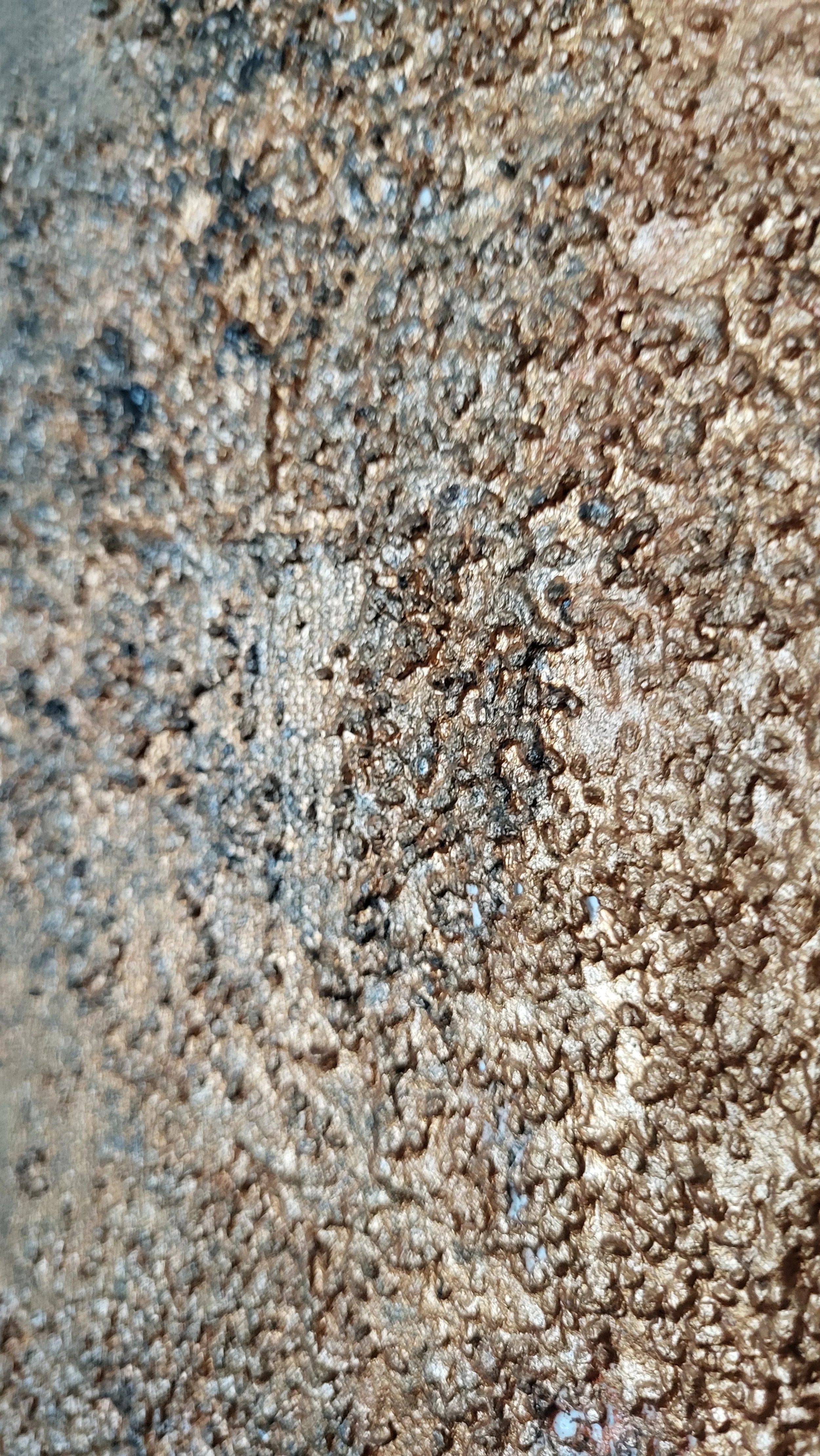 Sandy Vibes – Quadratisches Original-Gemälde von Pia Holzinger mit grober Strukturpaste und Acryl auf Leinwand.