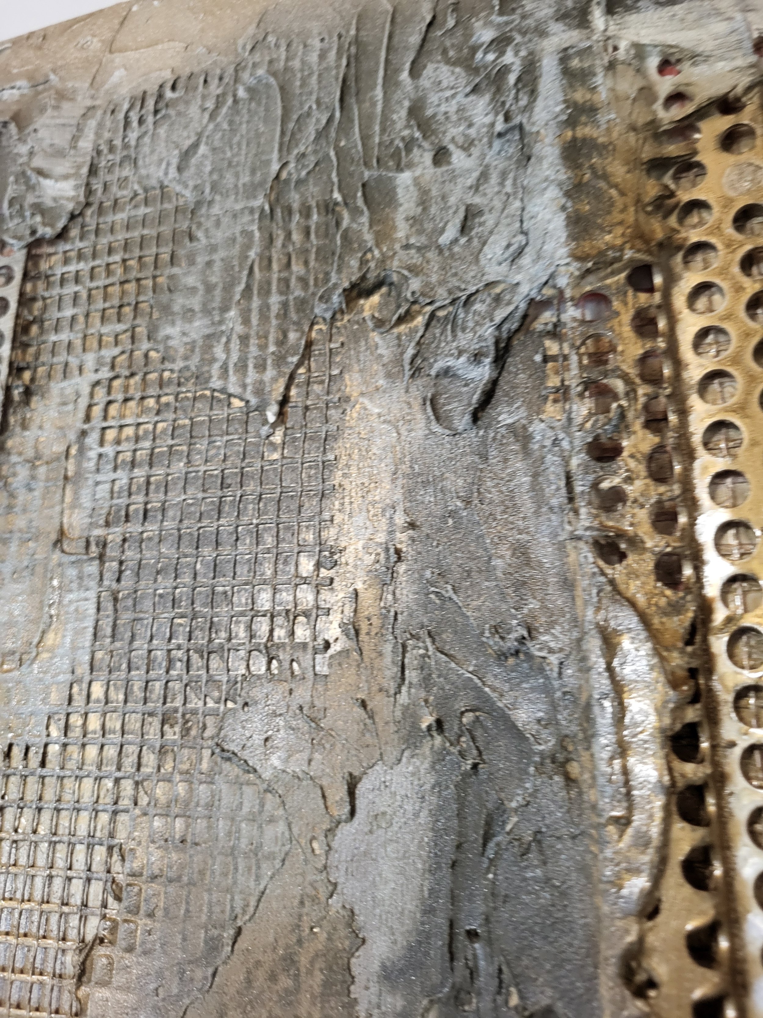 Plastik auf Holz 3.jpg