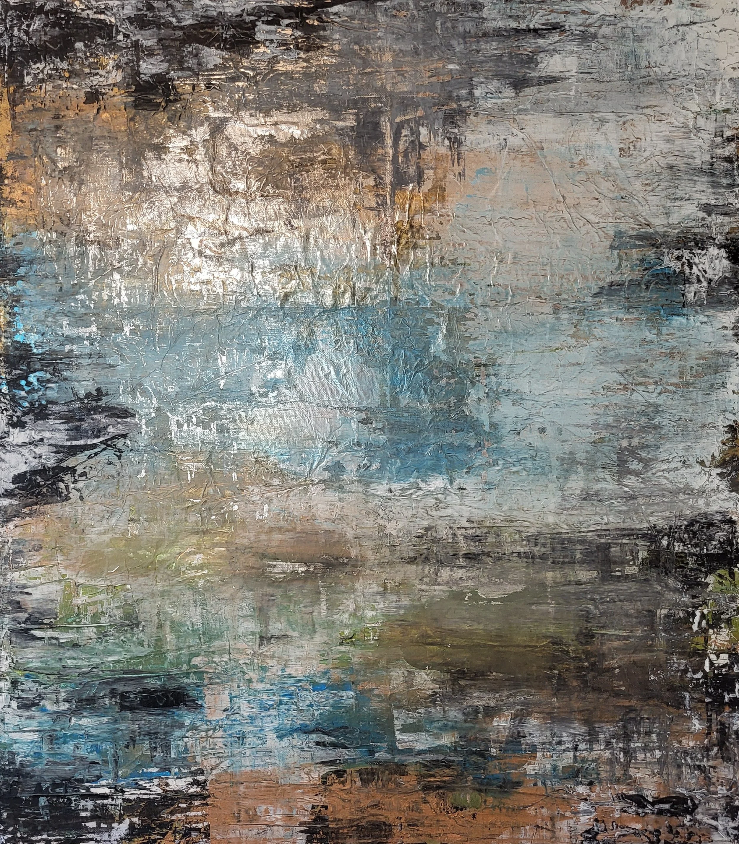 Reflection – Abstraktes Original-Wandobjekt von Pia Holzinger mit eingearbeiteter Alufolie und Strukturpaste auf Leinwand.