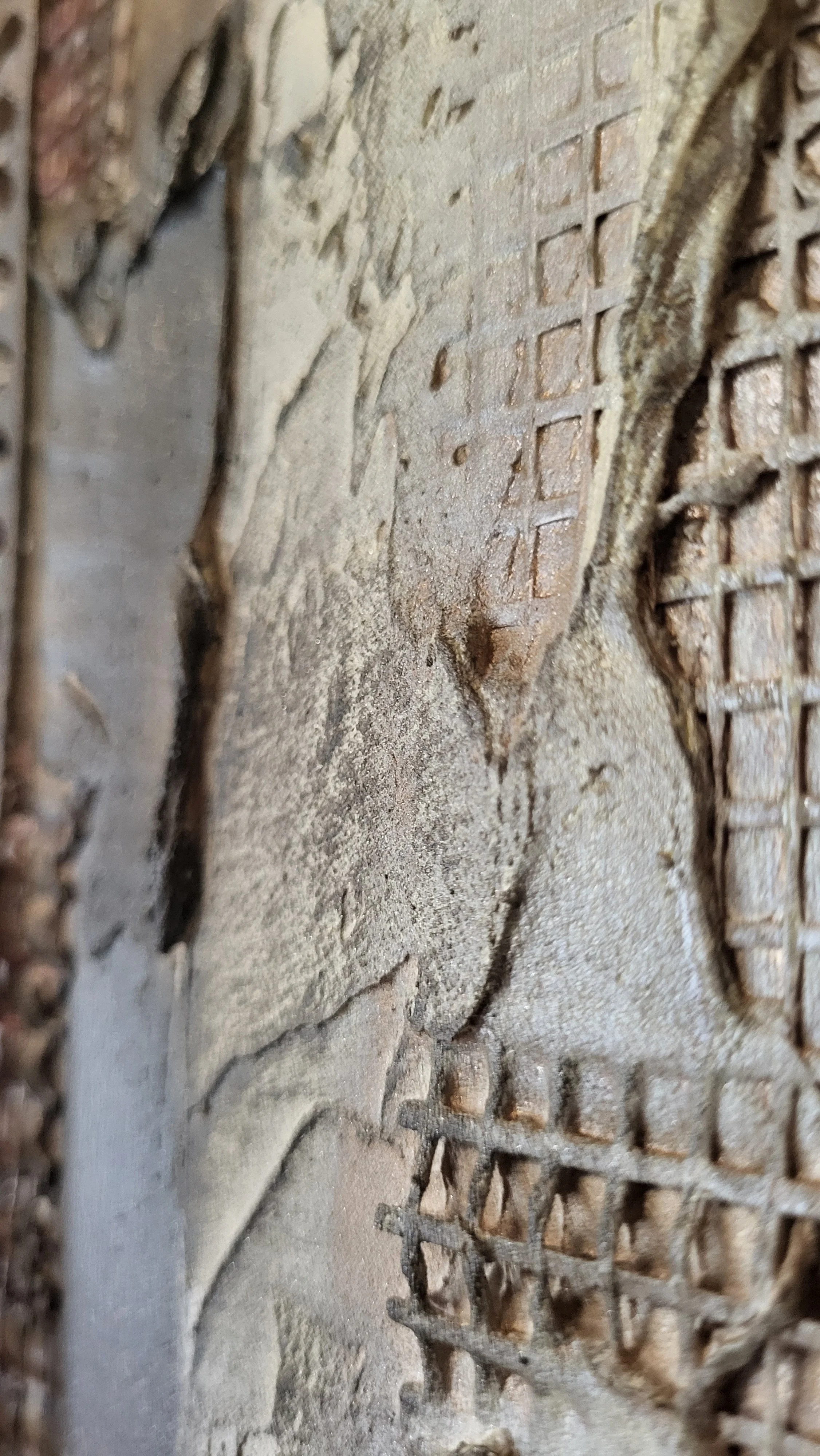 Plastik auf Holz 4.jpg