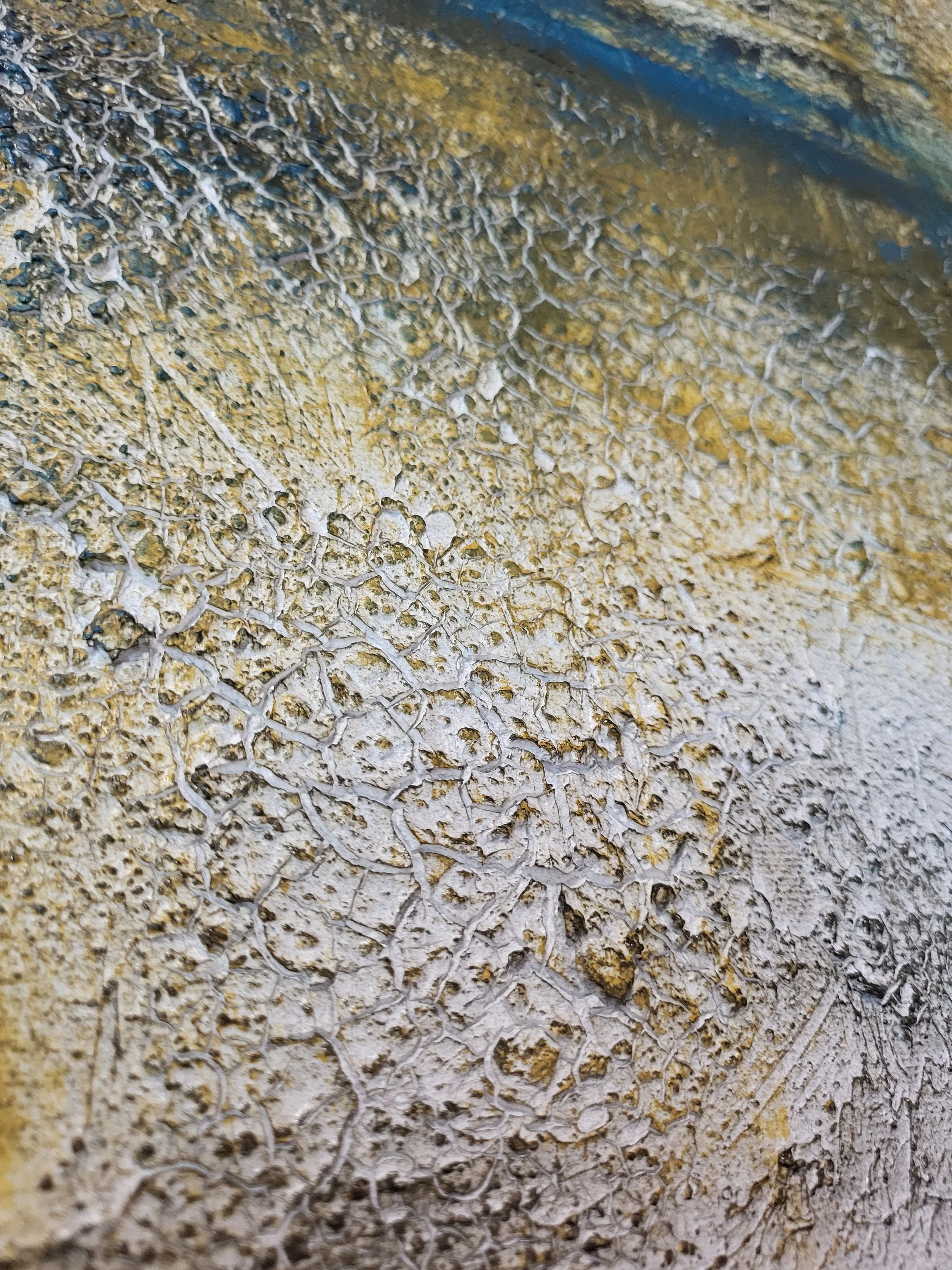 Waldsee – Abstraktes Original-Gemälde von Pia Holzinger mit Marmormehl und Farbspray auf Leinwand.