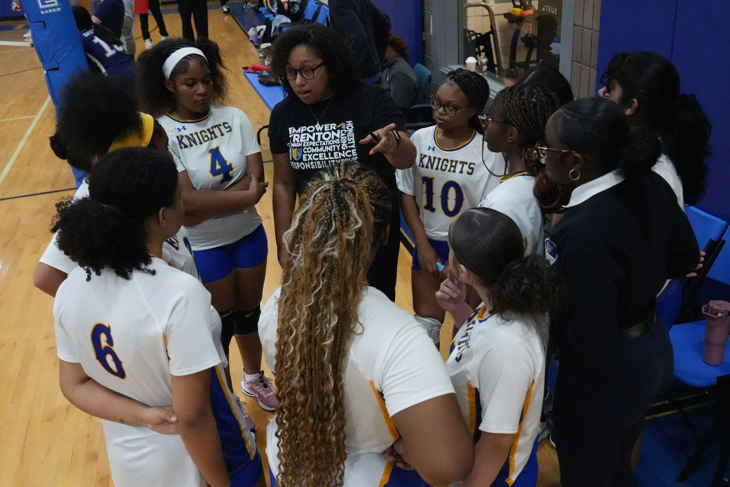 GirlsVarsityVolleyball2025_Web_-12.jpg