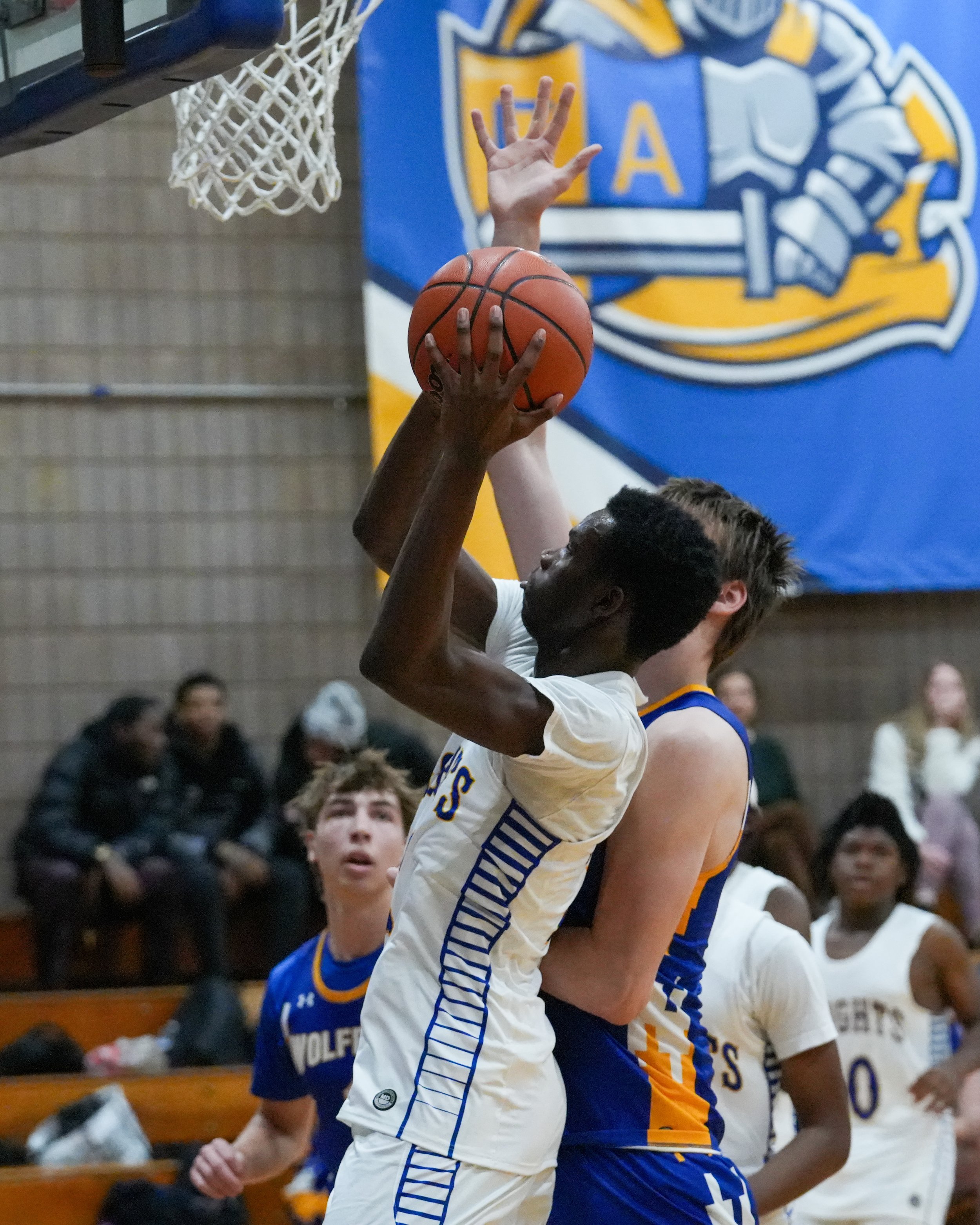 VarsityBoysBasketball_202526_Web_-26.jpg