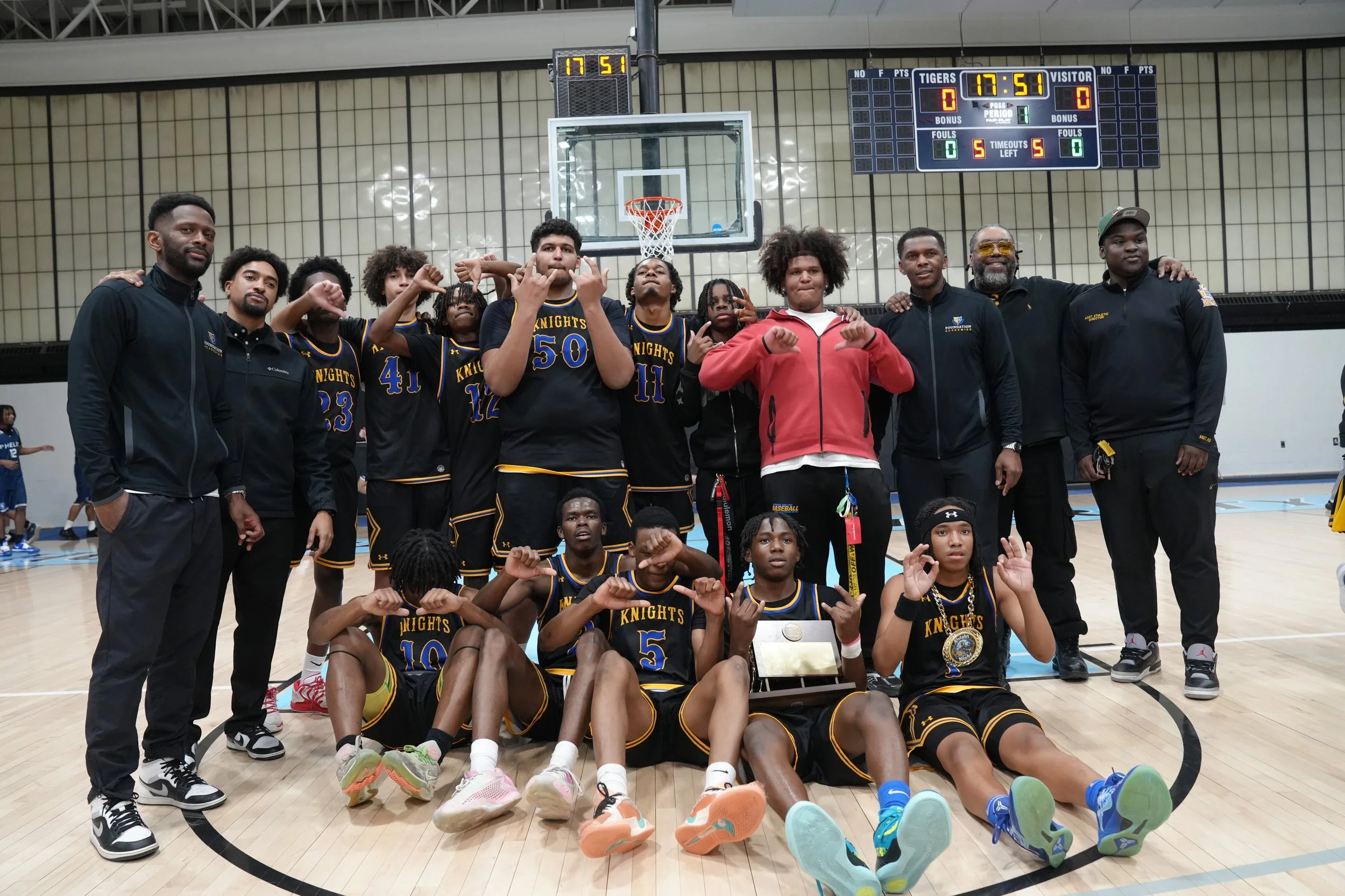 FAVarsityBoysBasketballConferenceChampions_Web_-22.jpg