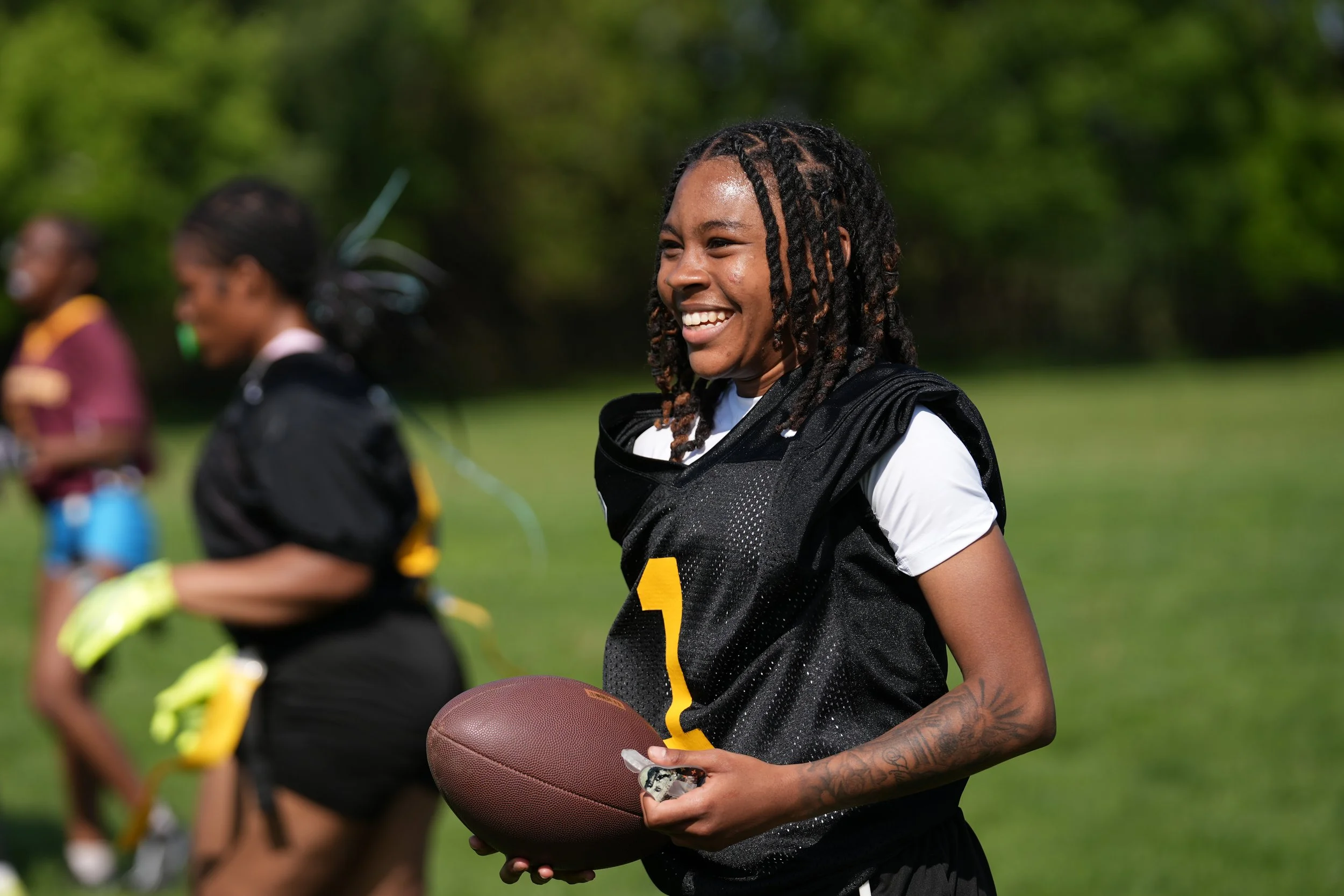 SeniorKnightFlagFootball26_Web-01.jpg