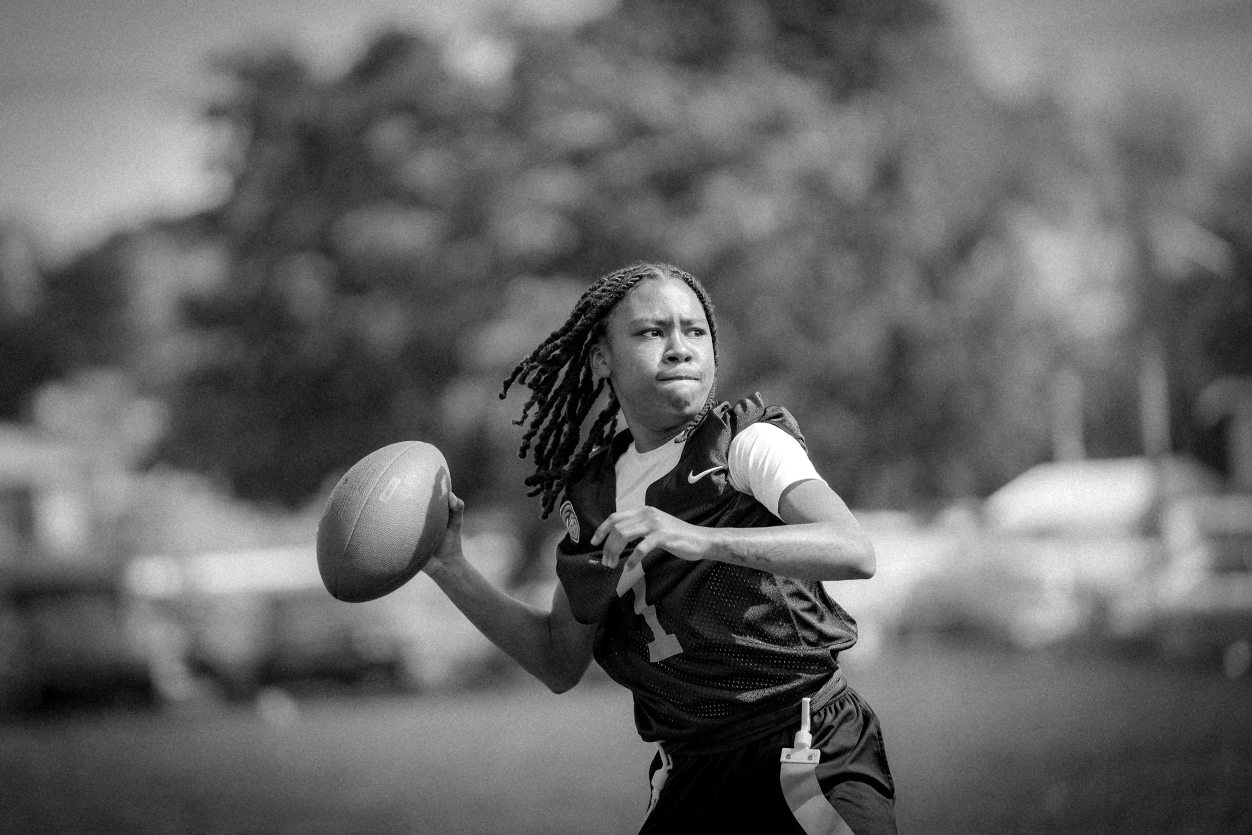 SeniorKnightFlagFootball26_Web-09.jpg
