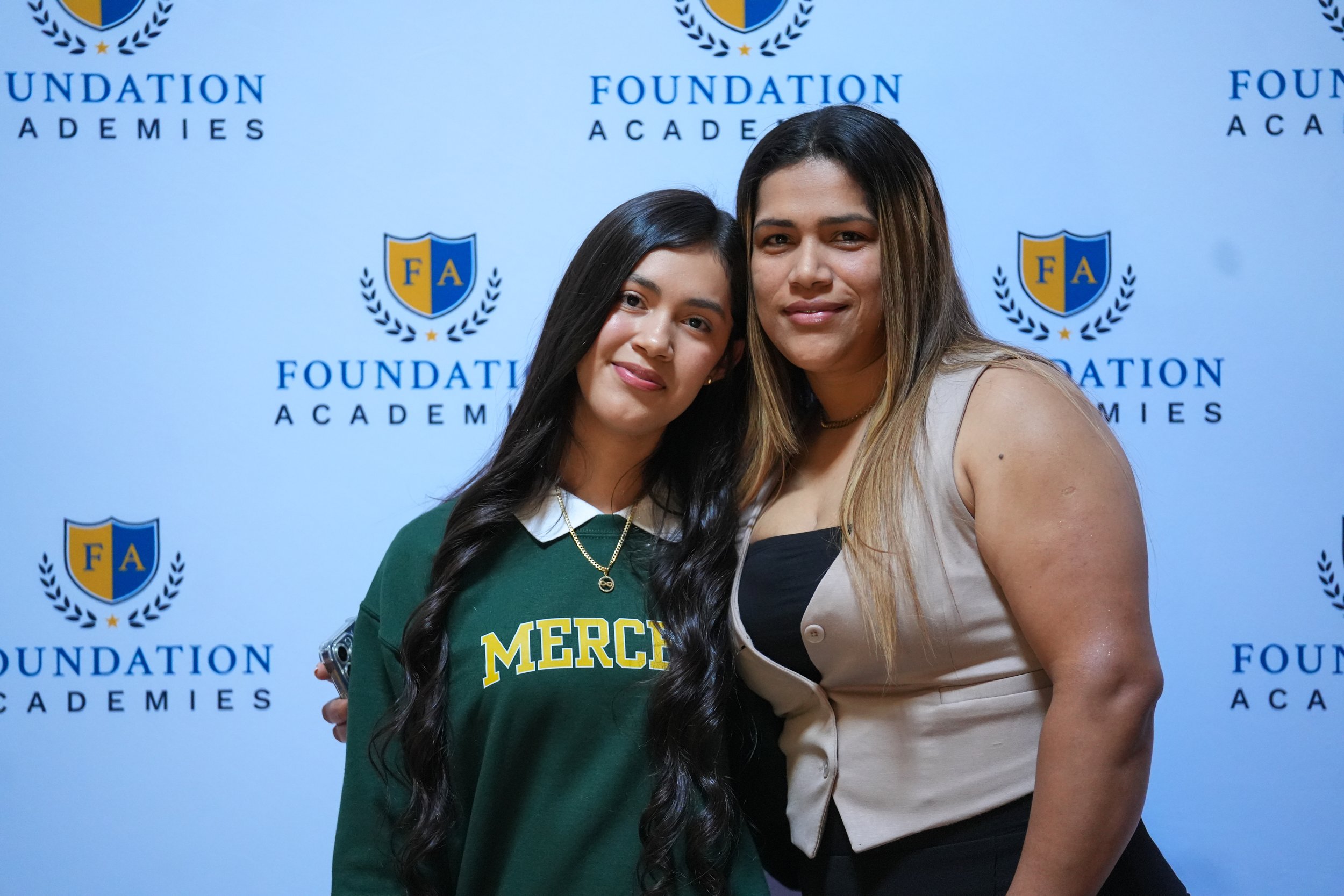 SeniorSigningDay_FA_2026_Web-14.jpg