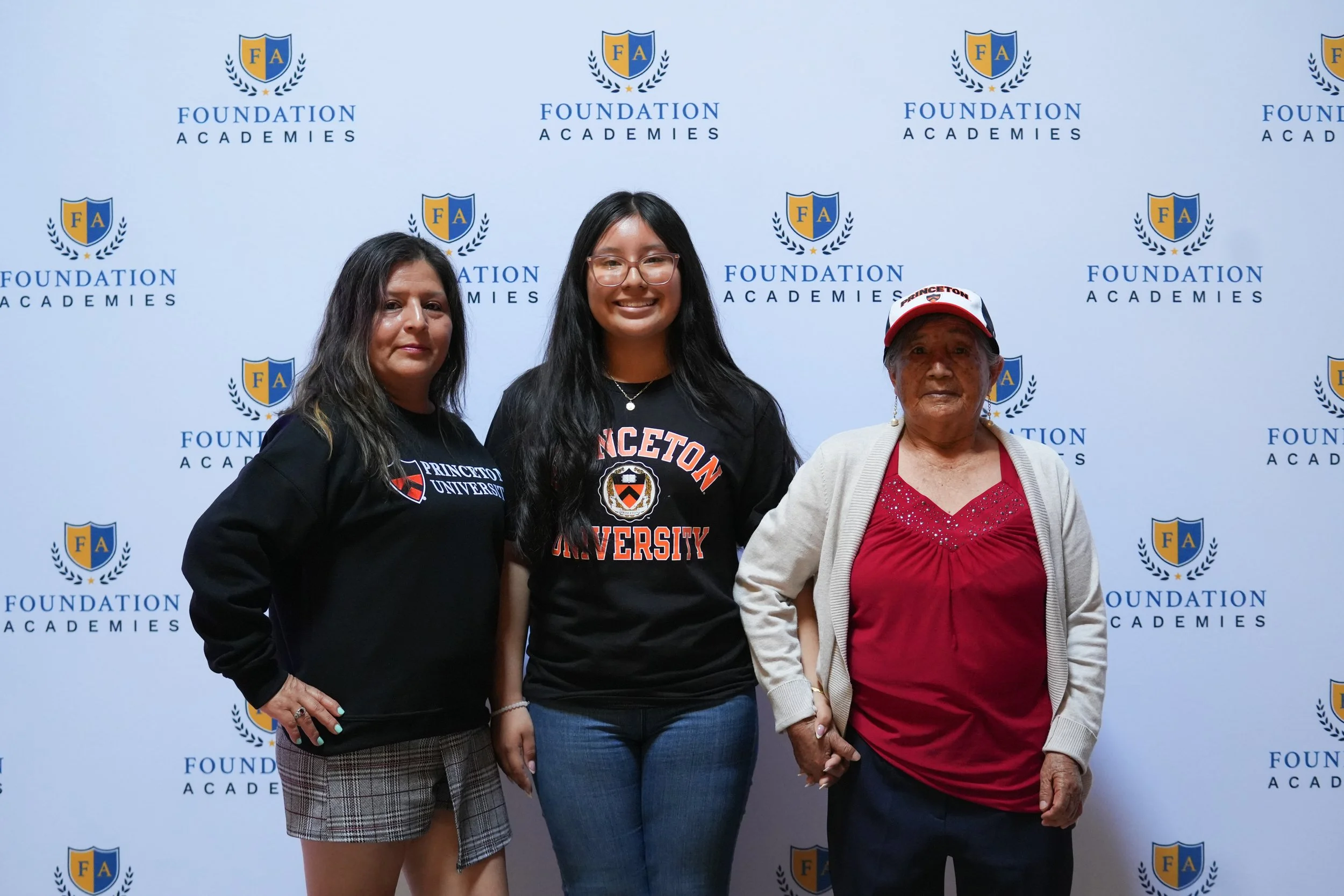 SeniorSigningDay_FA_2026_Web-16.jpg