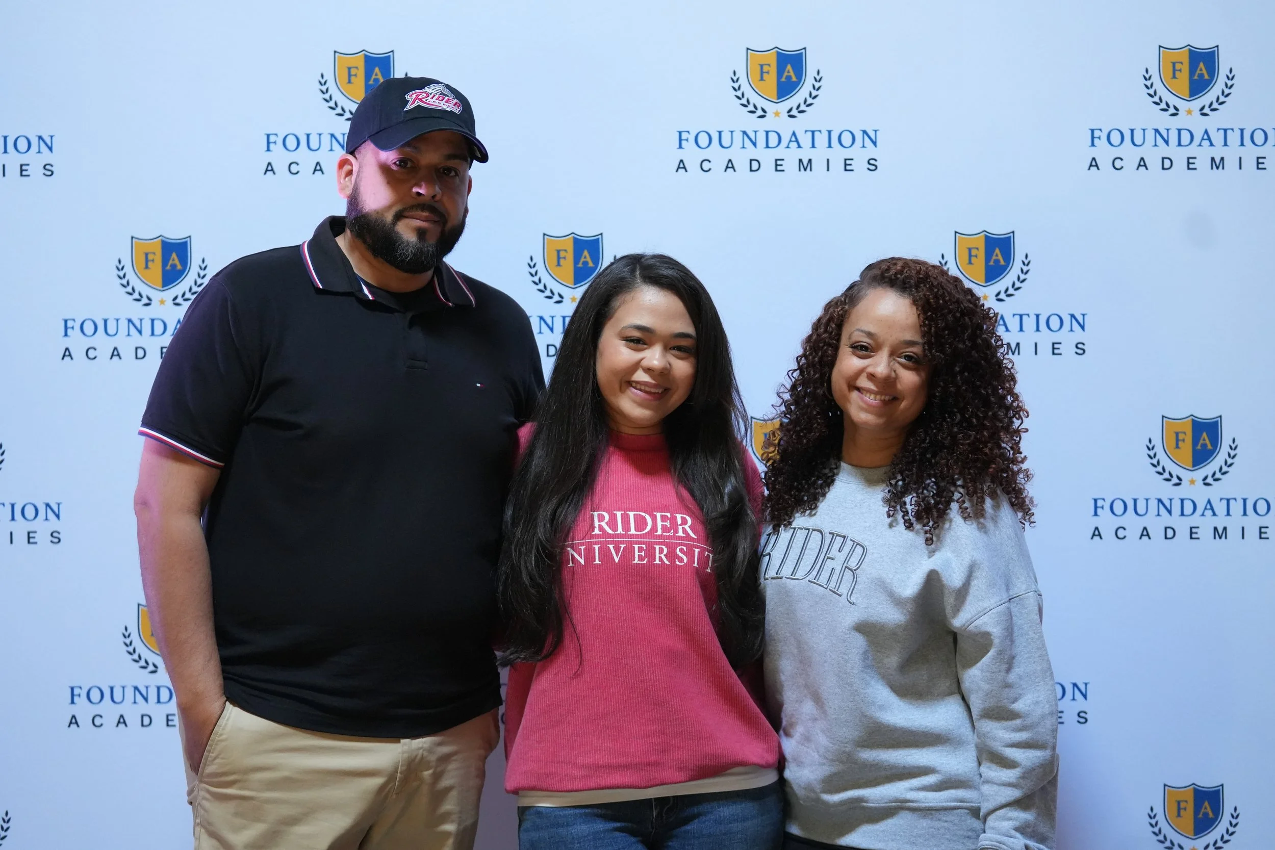 SeniorSigningDay_FA_2026_Web-15.jpg