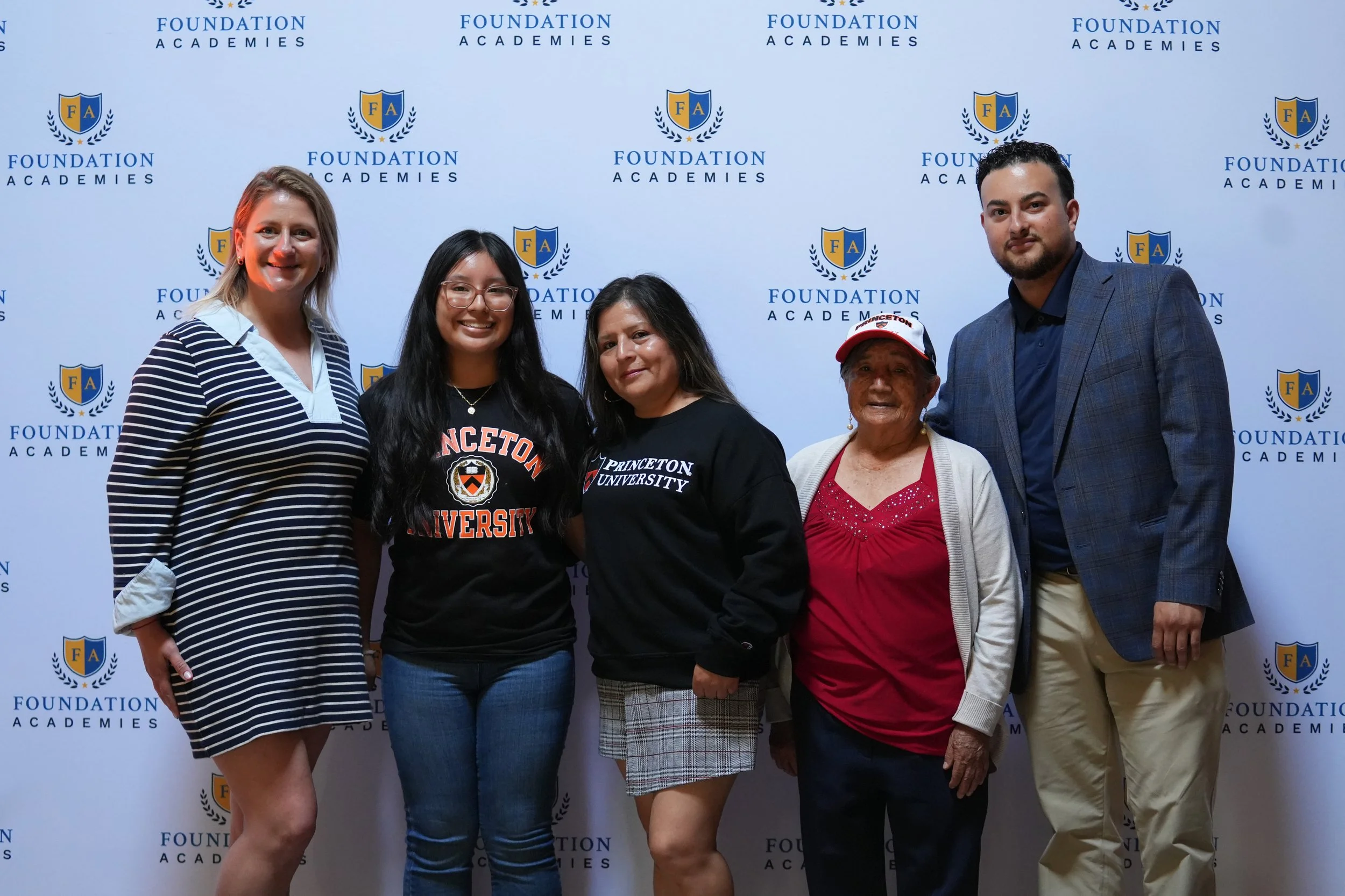 SeniorSigningDay_FA_2026_Web-17.jpg