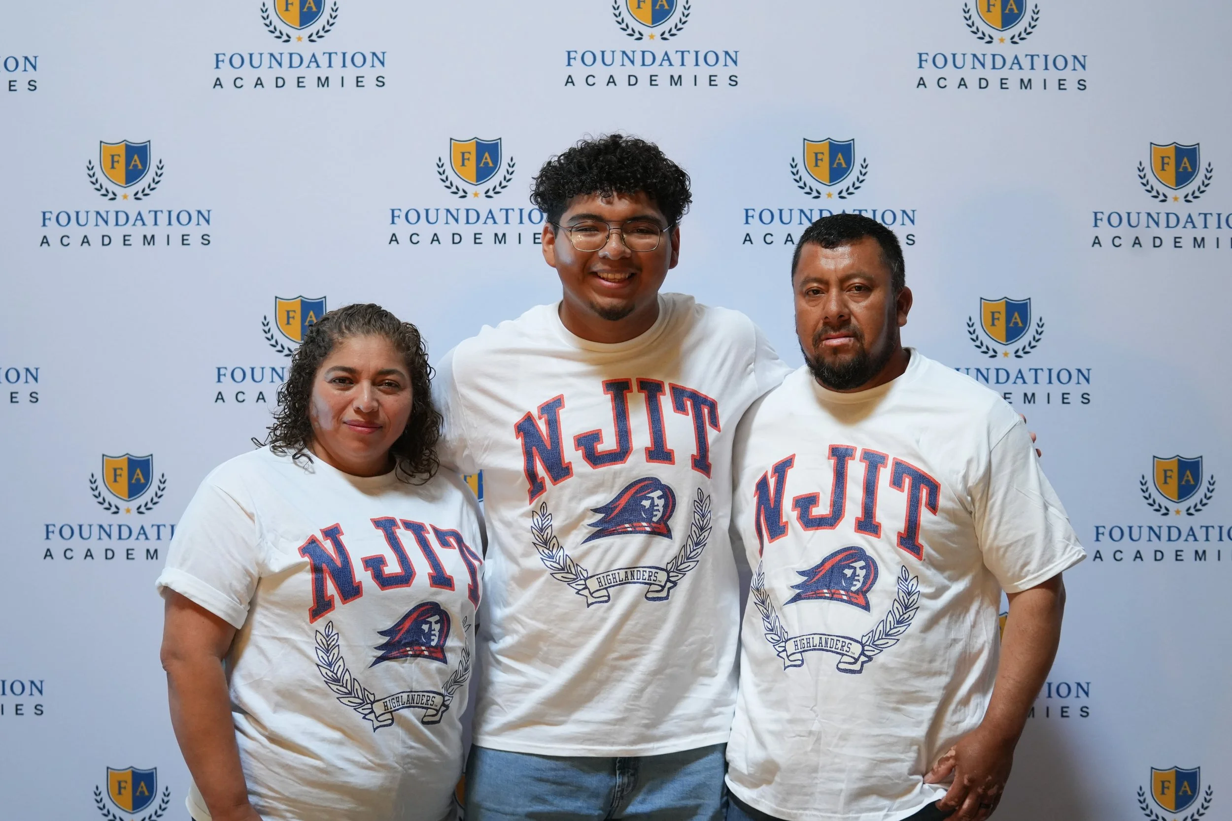 SeniorSigningDay_FA_2026_Web-27.jpg