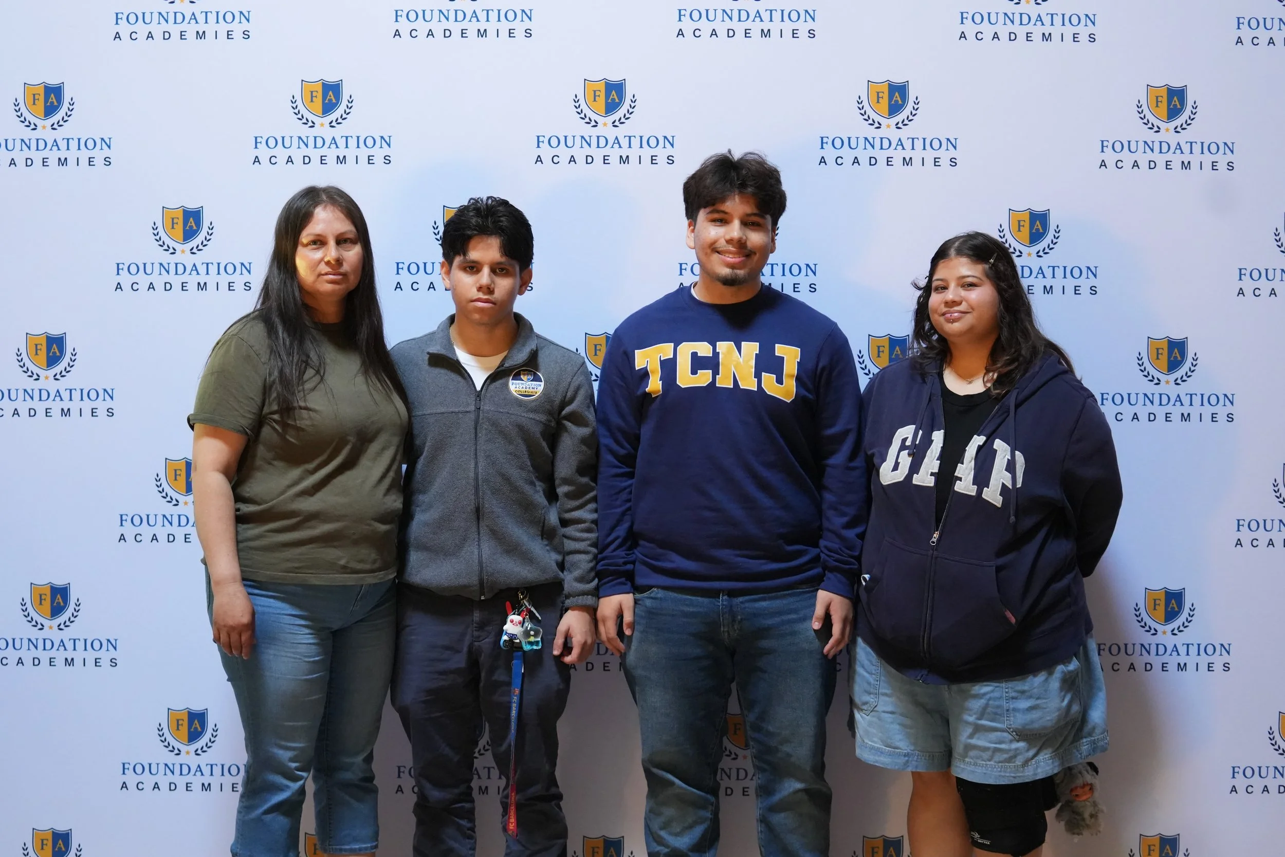 SeniorSigningDay_FA_2026_Web-30.jpg
