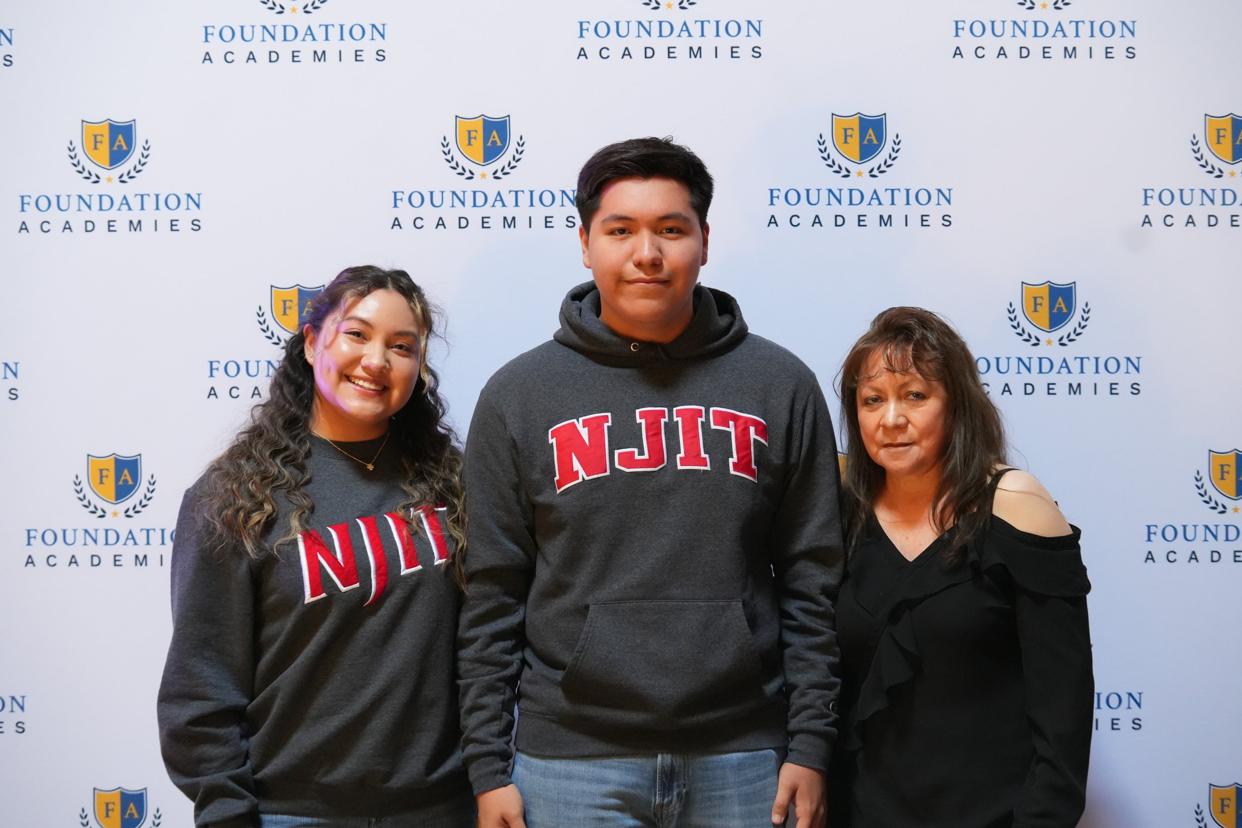 SeniorSigningDay_FA_2026_Web-35.jpg