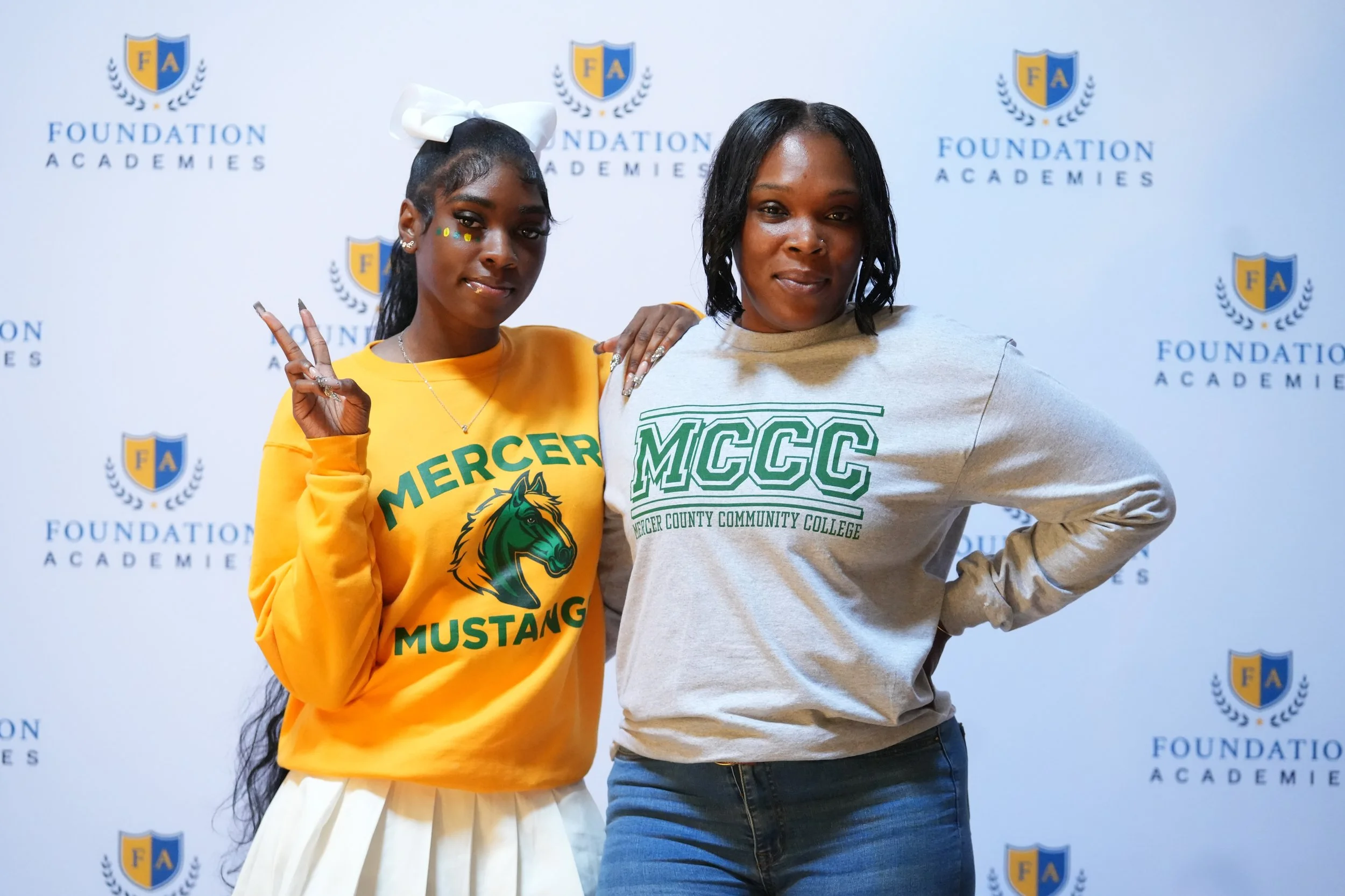 SeniorSigningDay_FA_2026_Web-50.jpg