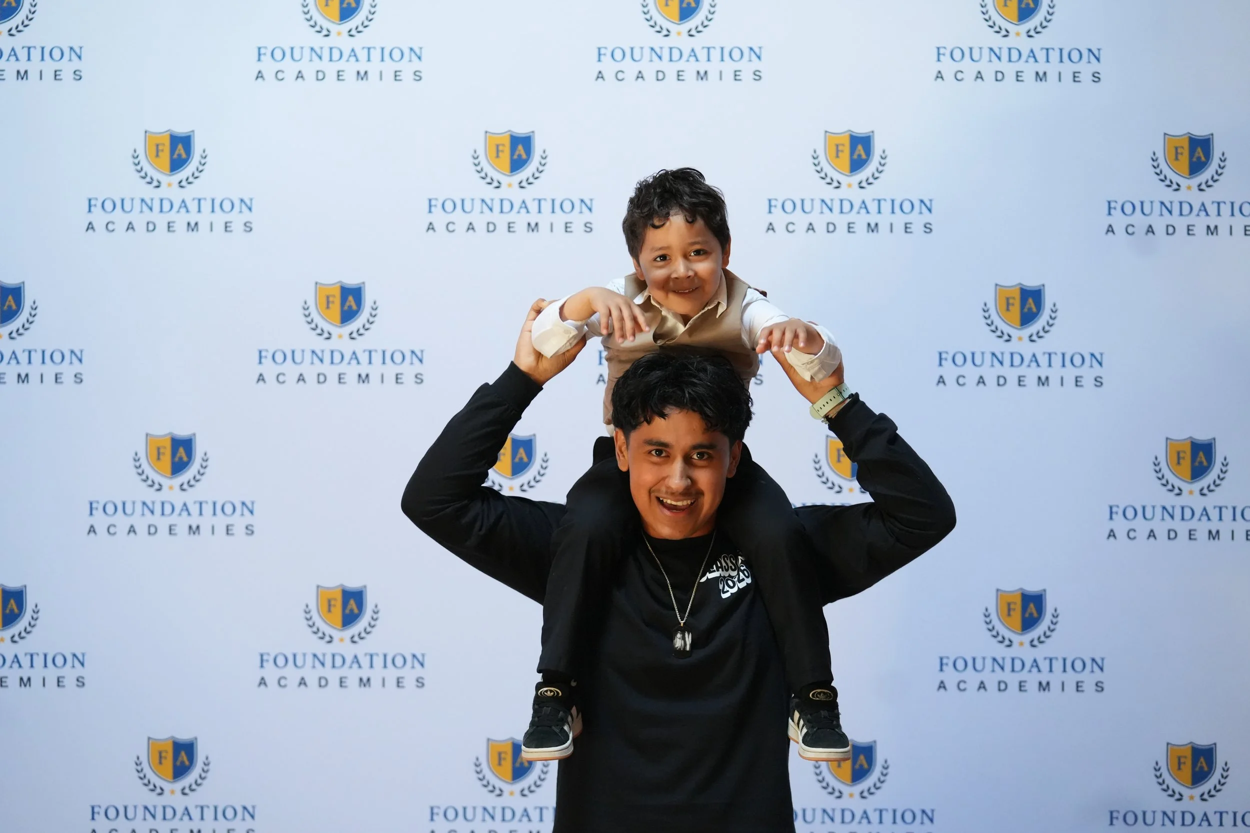SeniorSigningDay_FA_2026_Web-60.jpg